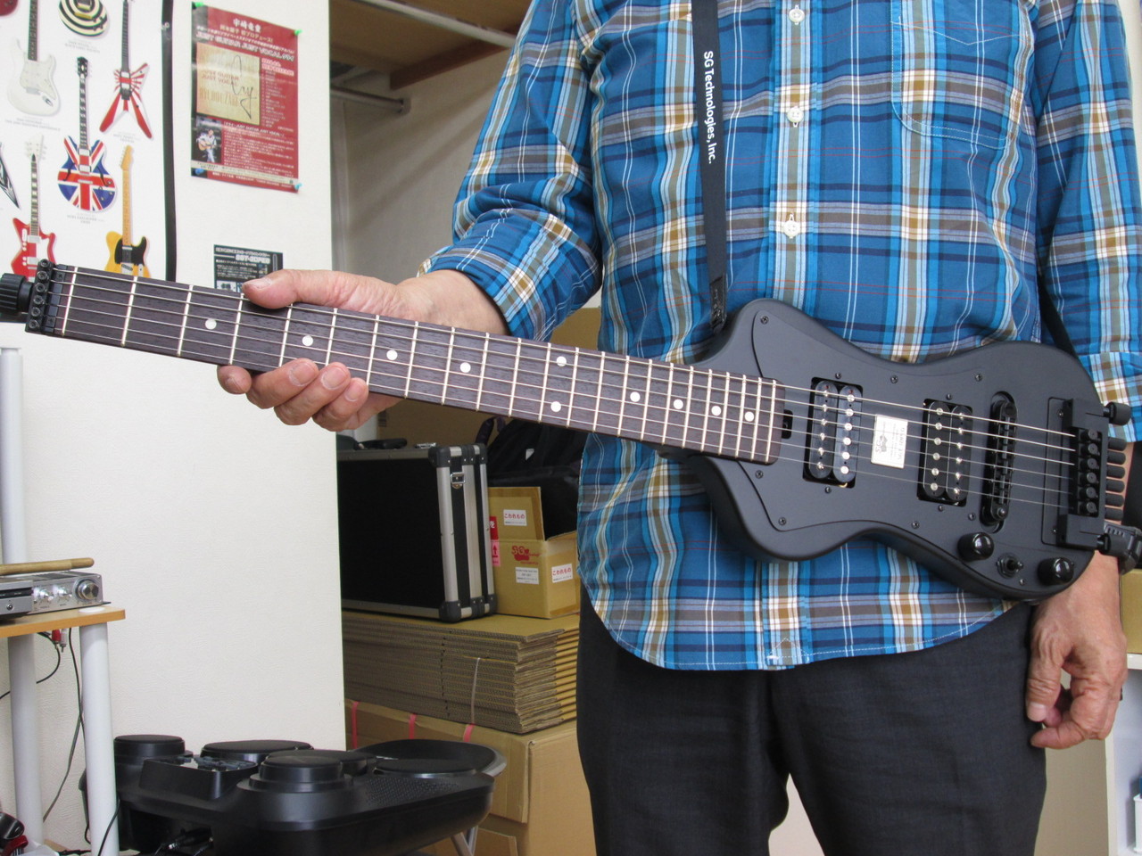 SGTech 3分割ポータブル型高級エレキギター SGT-3DPEG61NH ブラック 