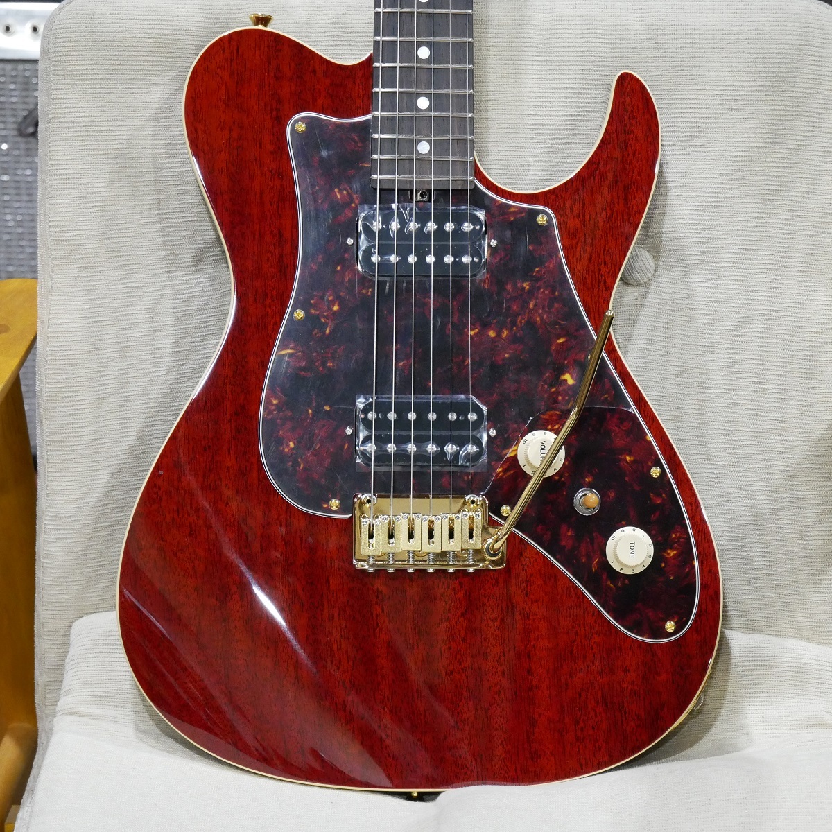 Crews Maniac Sound Aristoteles V2 Trem / Gloss Cherry / Goldparts