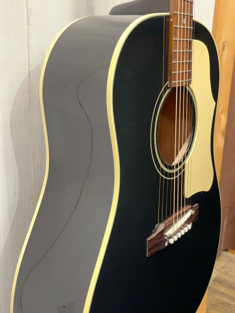 Gibson 2025年製 Dealer Select Custom Shop 1960's J-45 Ebony Red