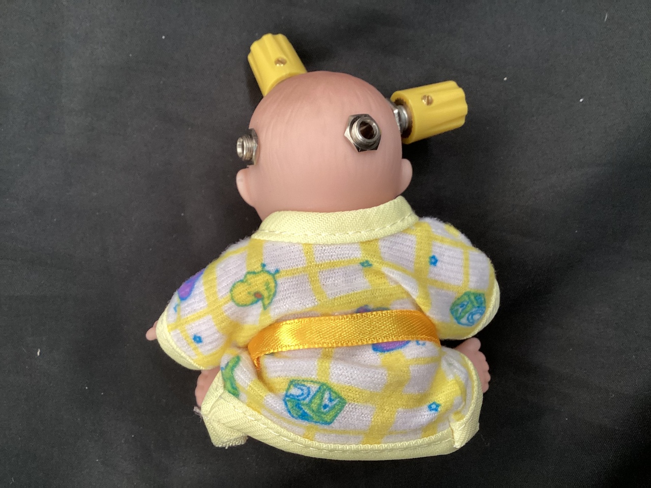 Moon Armada Baby Bot 【Wear:Yellow Eyes:Yellow Knob:Yellow】（新品