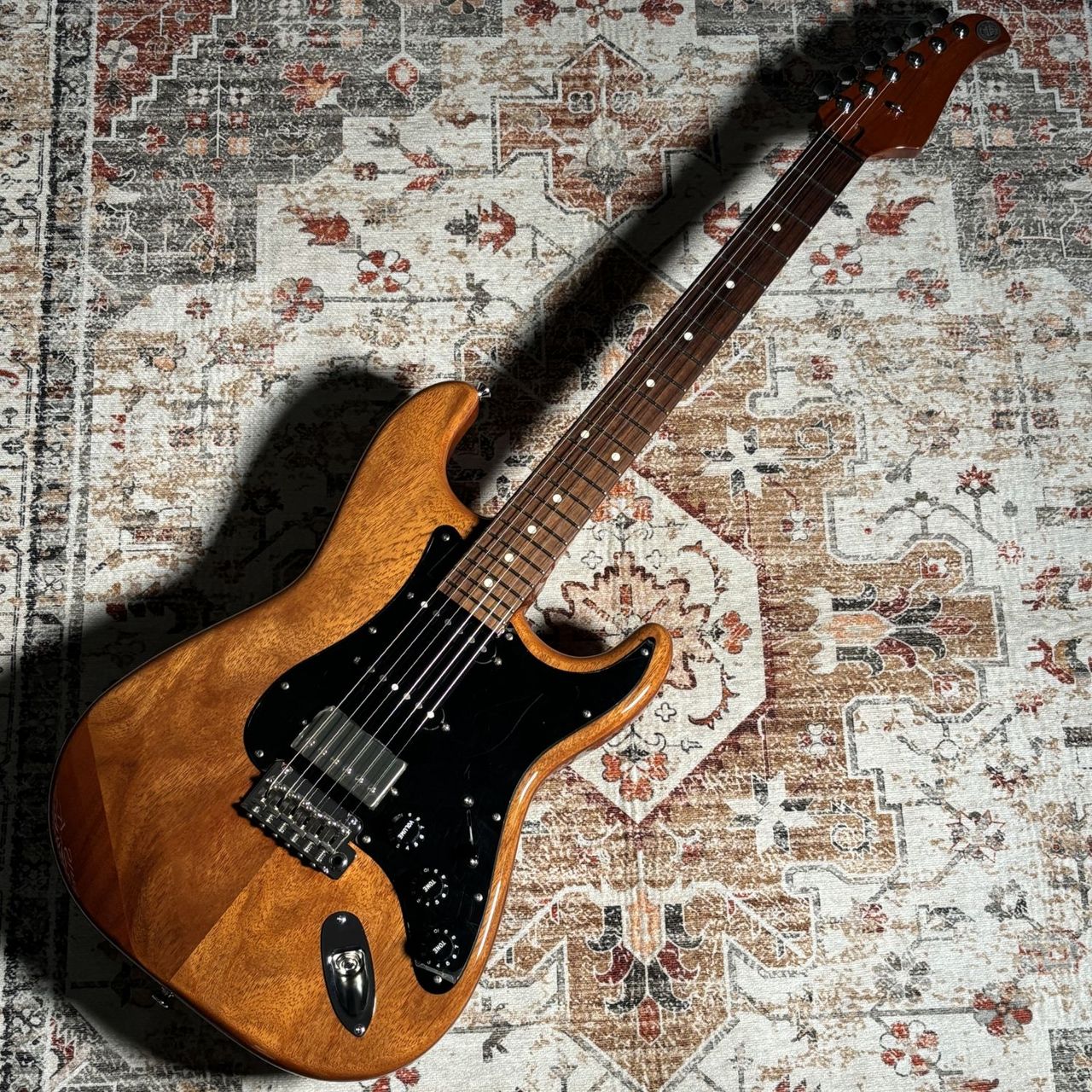 Kz Guitar Works Kz ST Trad 22 New Guinea Rosewood SSH5 【3.71kg