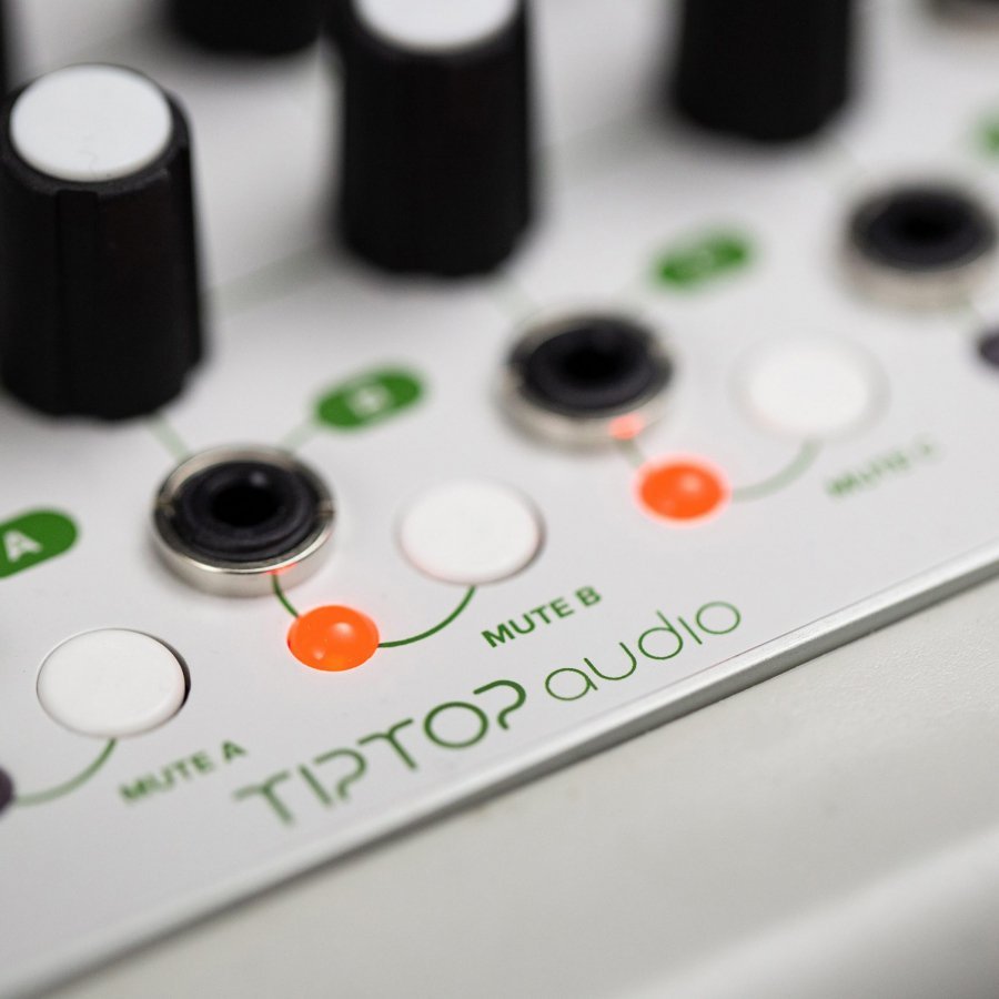 Tiptop Audio Trigger Riot(White Panel)（新品/送料無料）【楽器検索