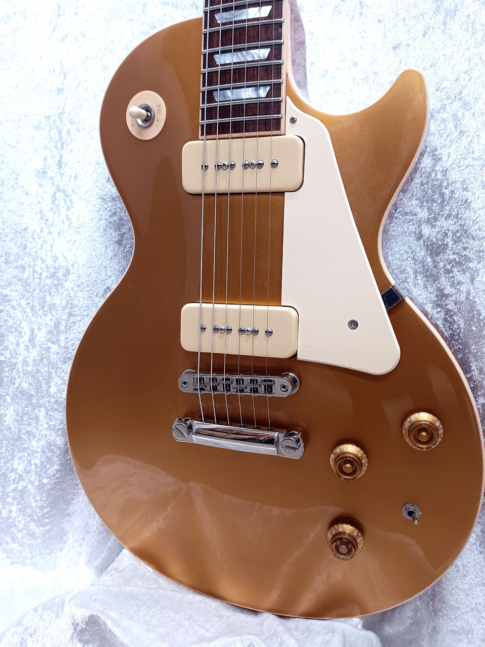 Gibson Les Paul Delux Gold Top 送料込 Gibson Les Paul Deluxe 2015 Gold Top【松戸店】（中古/送料無料