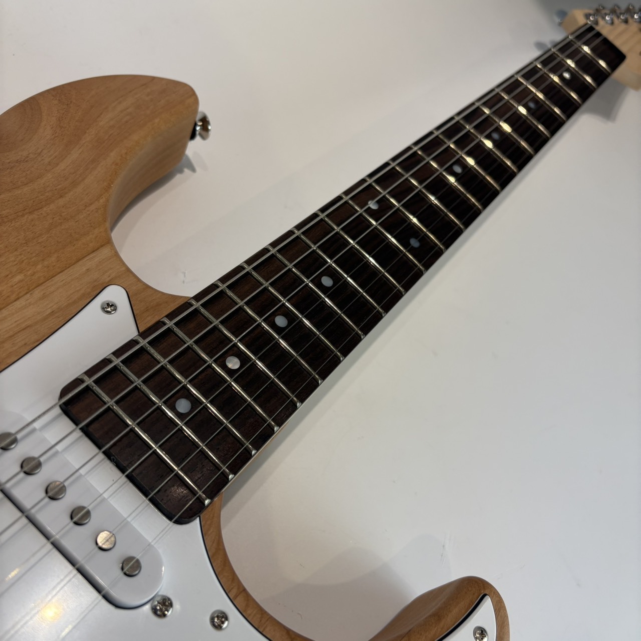 YAMAHA PACIFICA112V YNS イエローナチュラルサテンパシフィカ PAC112