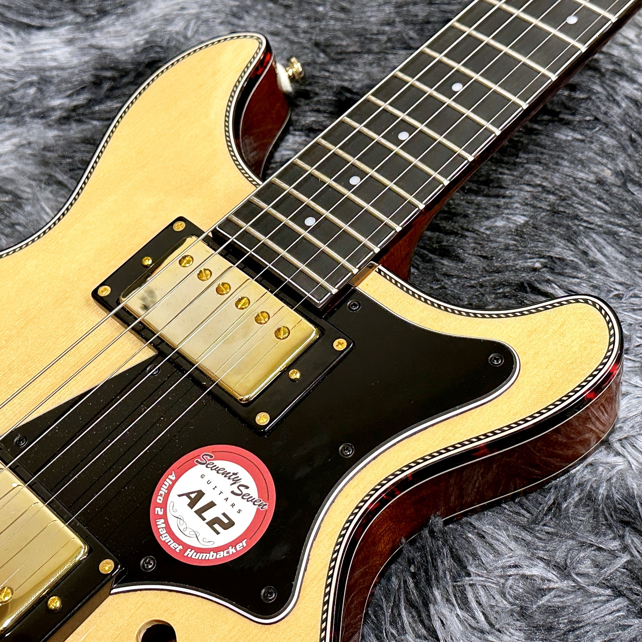 【早い者勝ち】Seventy Seven ALBATROSS-JAZZ日本製 Seventy Seven Guitars ALBATROSS-JAZZ II | Blue Guitars