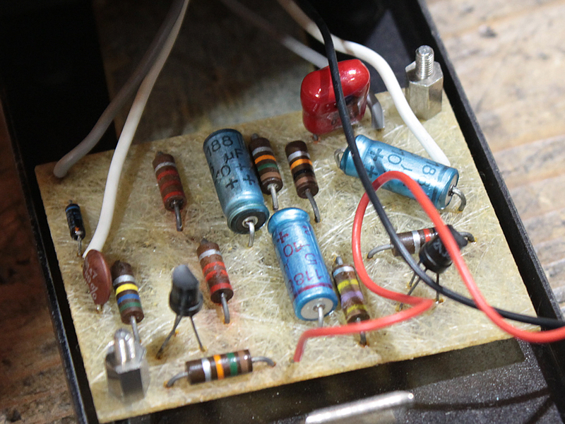 Maestro FZ-1B FUZZ-TONE（ビンテージ）【楽器検索デジマート】