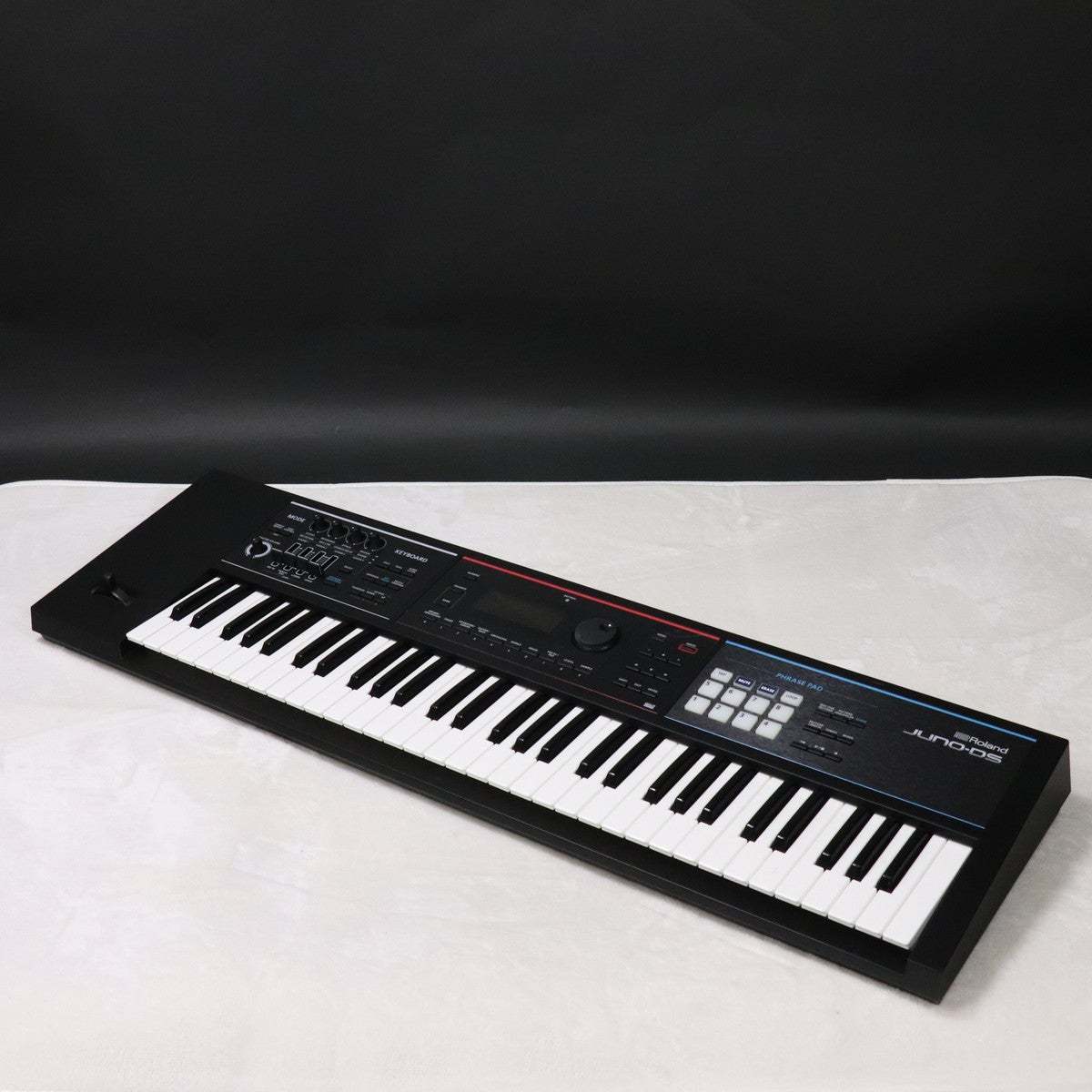 Roland JUNO-DS61 【梅田店】（中古/送料無料）【楽器検索デジマート】