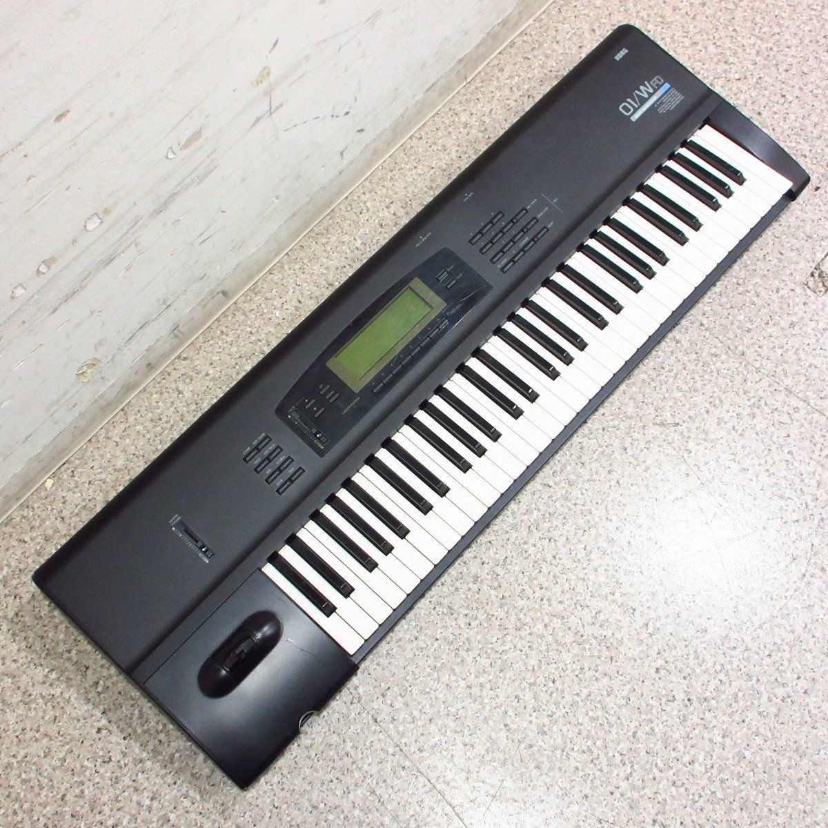 KORG 01/W FD -SMF- 