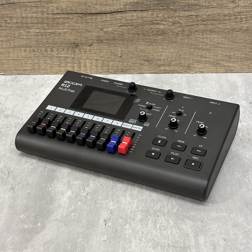ZOOM 【展示品特価】 R12 MultiTrak (マルチトラックレコーダー)（新品
