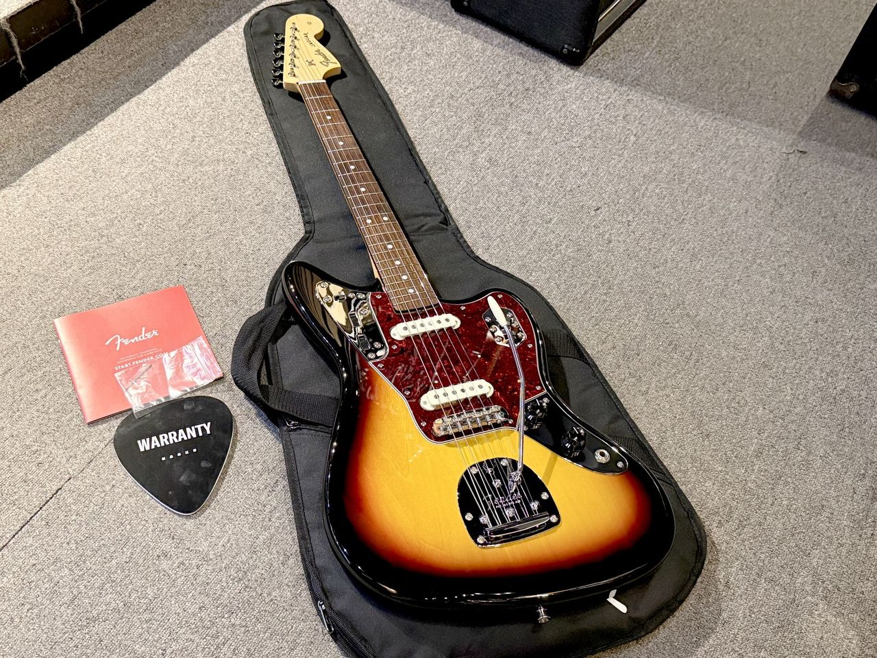 Fender Made in Japan Traditional 60s Jaguar（中古）【楽器検索