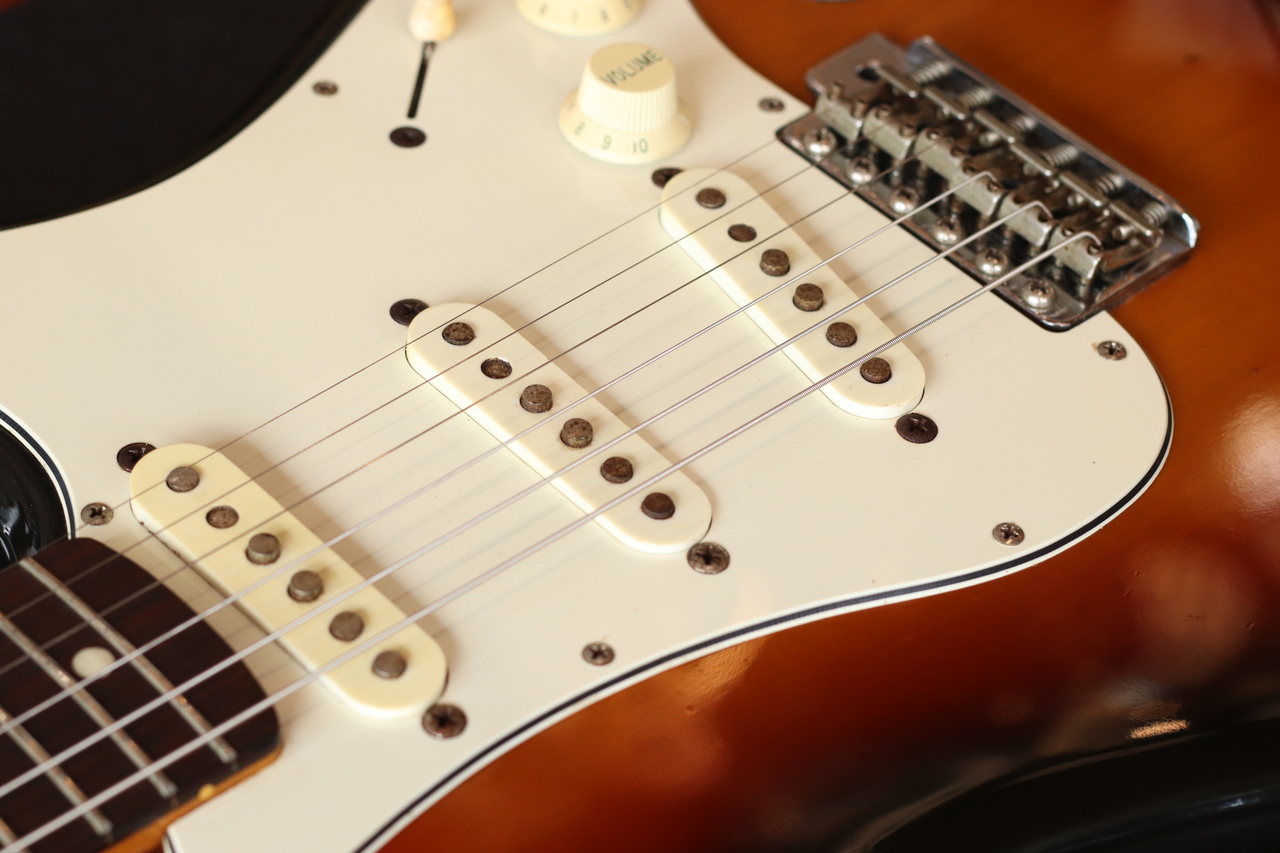 Fender Japan ST62M-US 3TS ミディアムスケール ダイナ楽器 2009