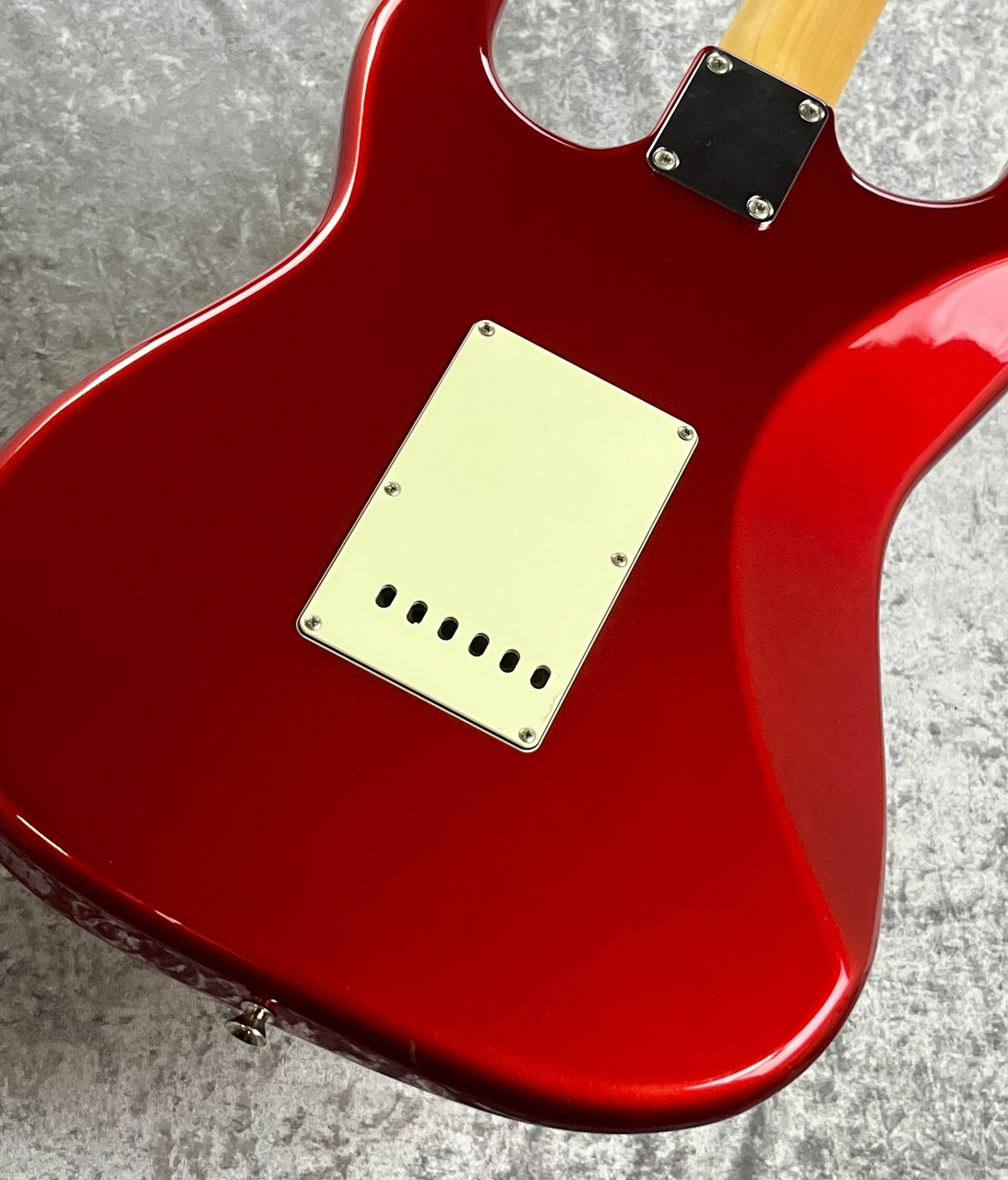Fender Made in Japan Hybrid 60's Stratocaster -CandyAppleRed