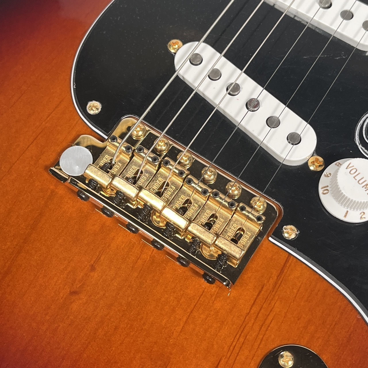 Fender Stevie Ray Vaughan (SRV) Stratocaster 3-Color