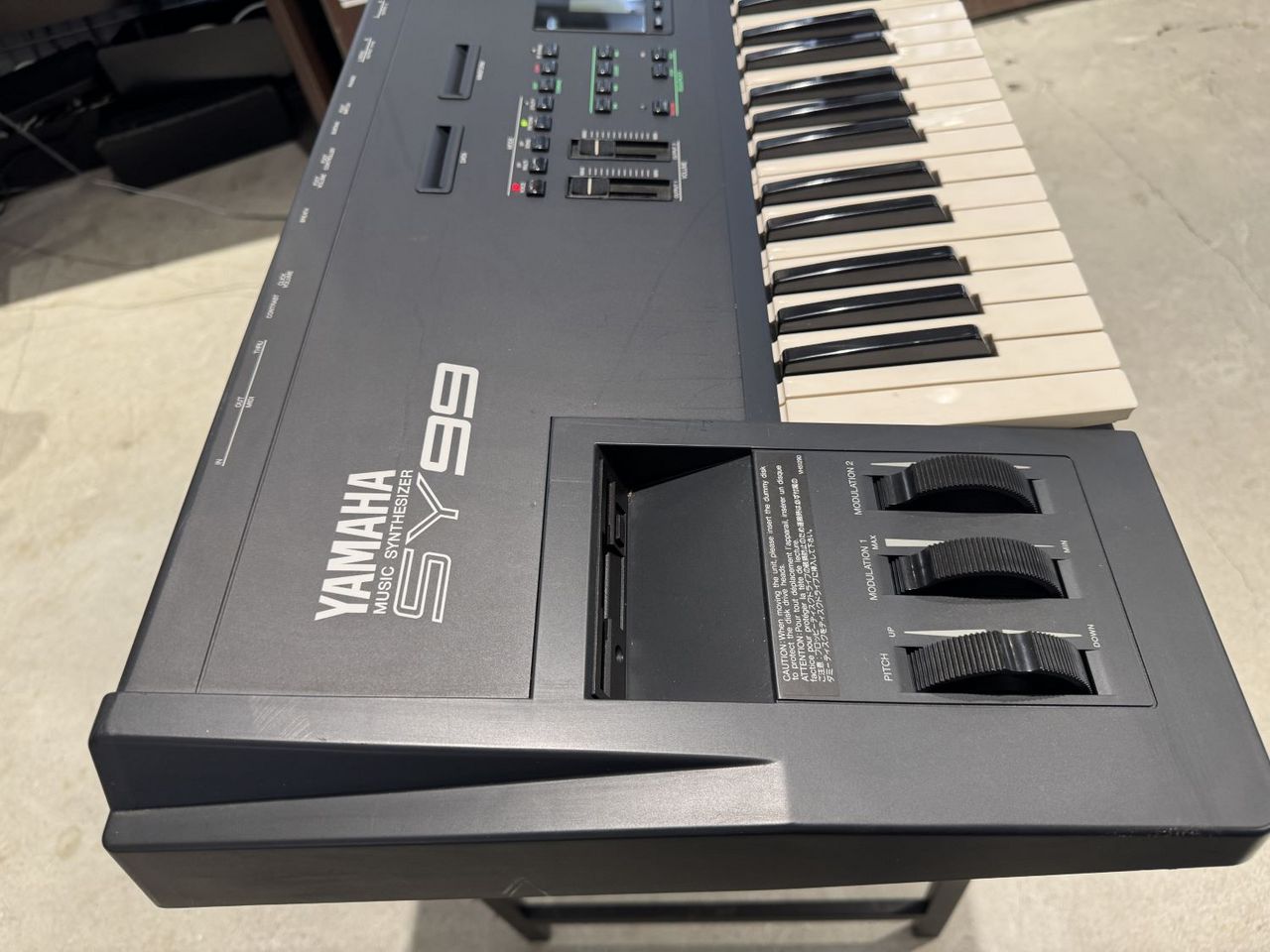 YAMAHA SY99 76鍵盤シンセサイザー（中古/送料無料）【楽器検索