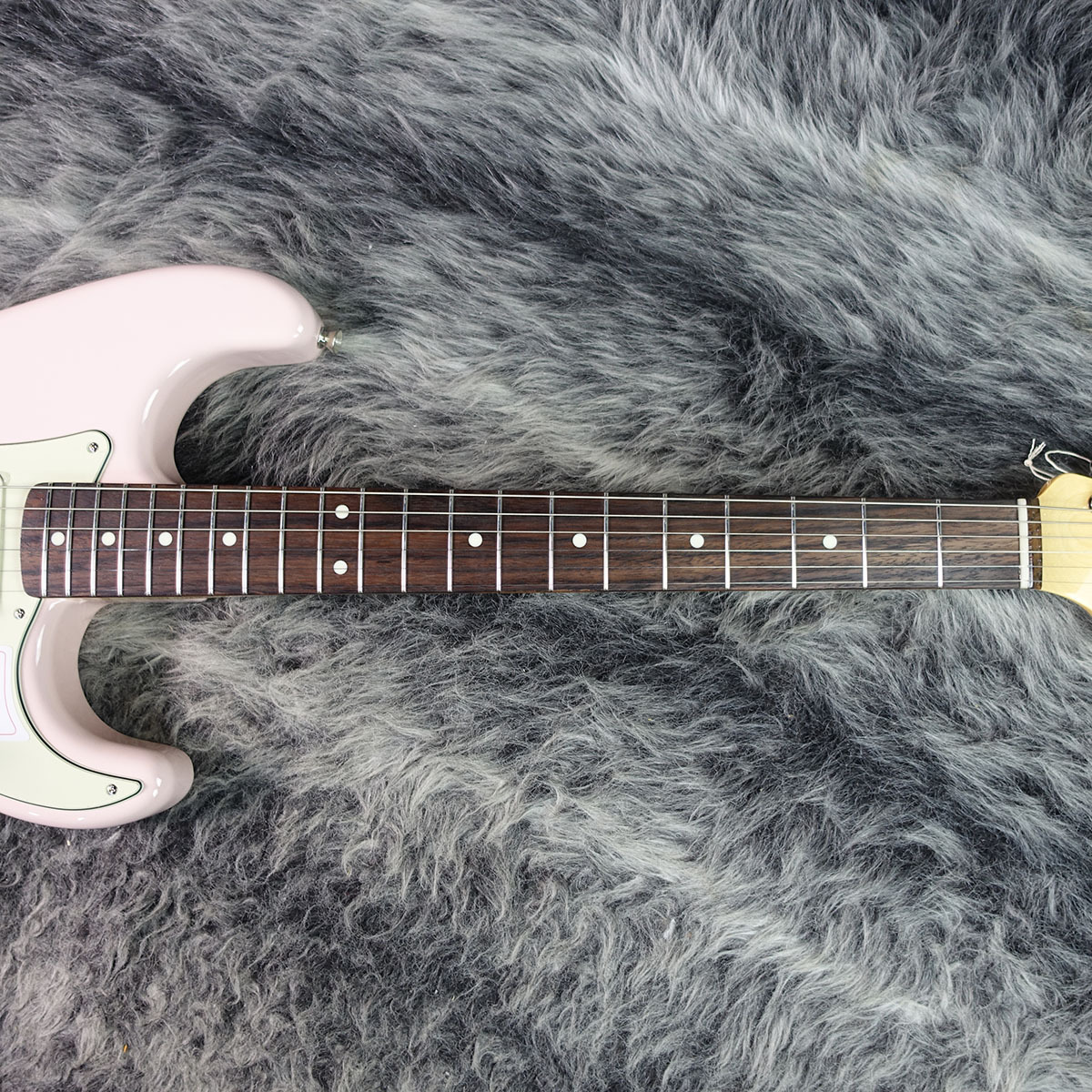Fender Made in Japan Traditional 60s Stratocaster Shell Pink