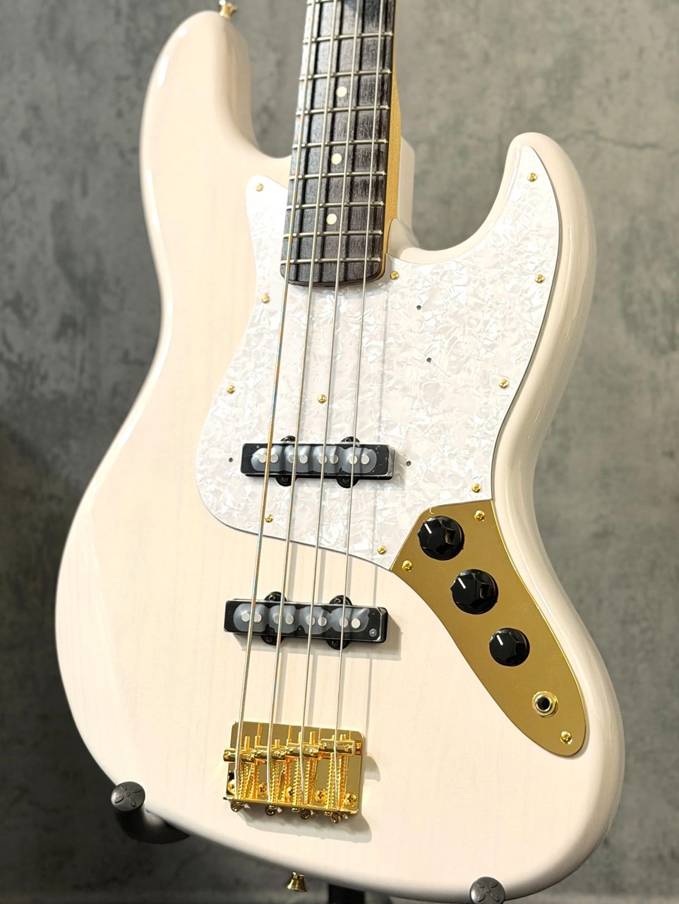 Tokai 【漆黒指板】AJB-101G -See Through White- #251380【4.27kg