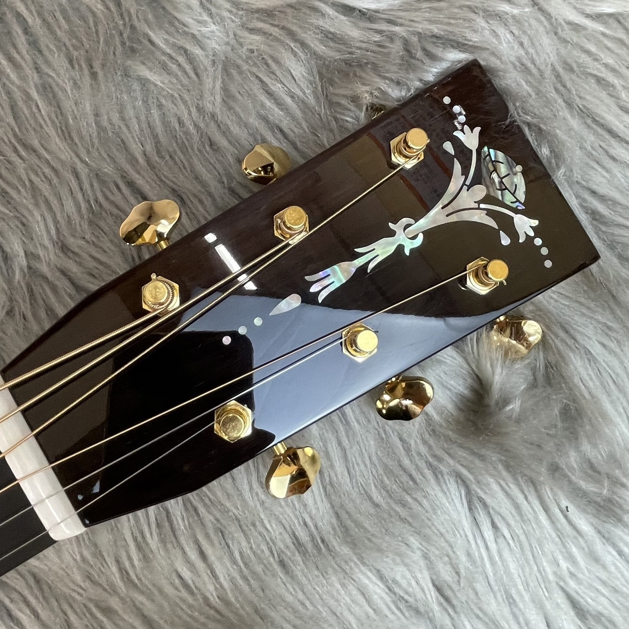 ASTURIAS EC CUSTOM アコースティックギター ハードケース付き ASTURIAS EC CUSTOM アコースティックギター ハードケース付き