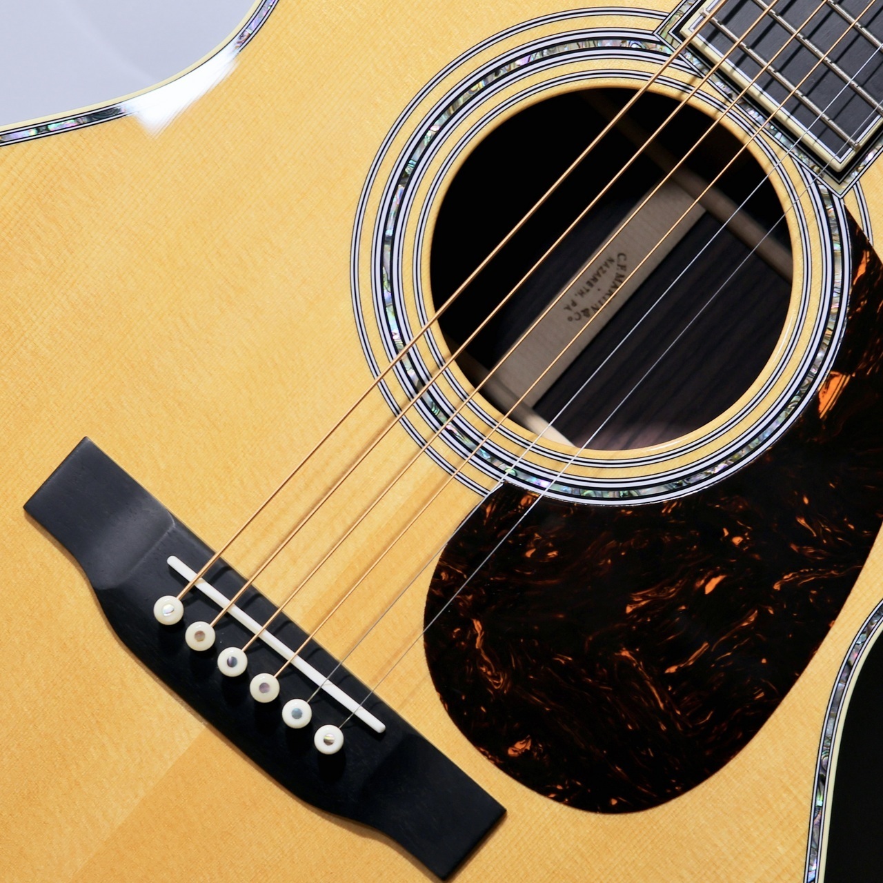 Martin 【特典あり!】000-42 Standard #2978694【000サイズ最上位
