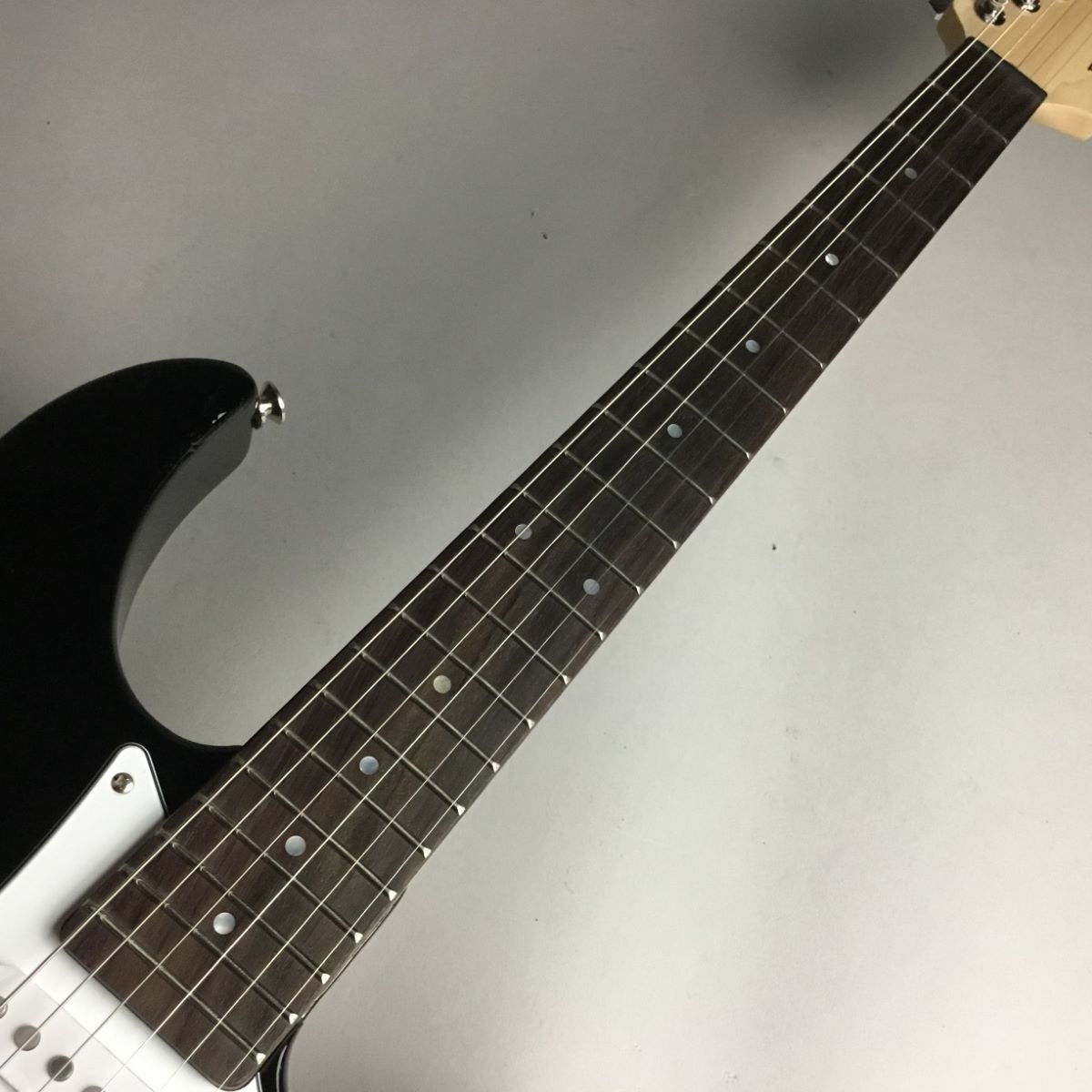 YAMAHA PACIFICA112V BL(ブラック) |現物画像（新品/送料無料）【楽器