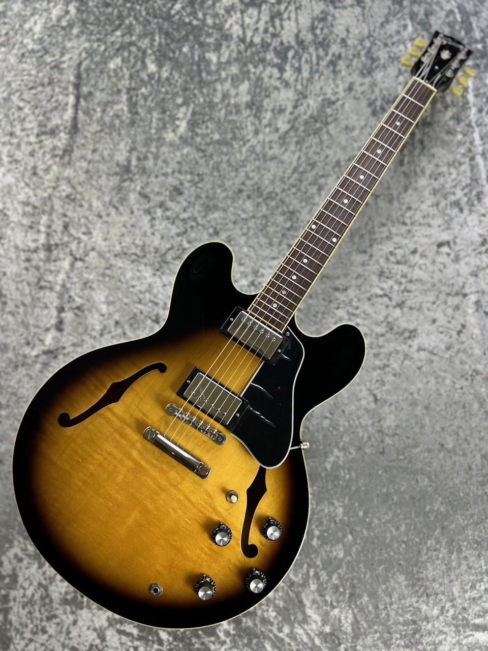 値下げ‼️Gibson ES335 Vintage Burst 2021年 値下げ‼️Gibson ES335 Vintage Burst 2021年