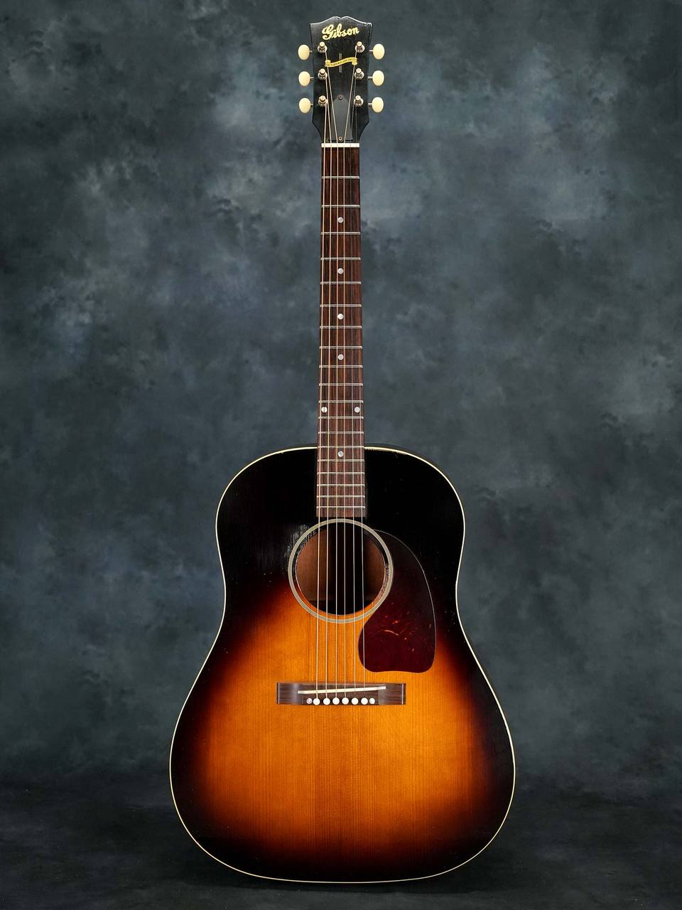 Gibson Murphy Lab 1942 Banner J-45 Vintage Sunburst Light Aged