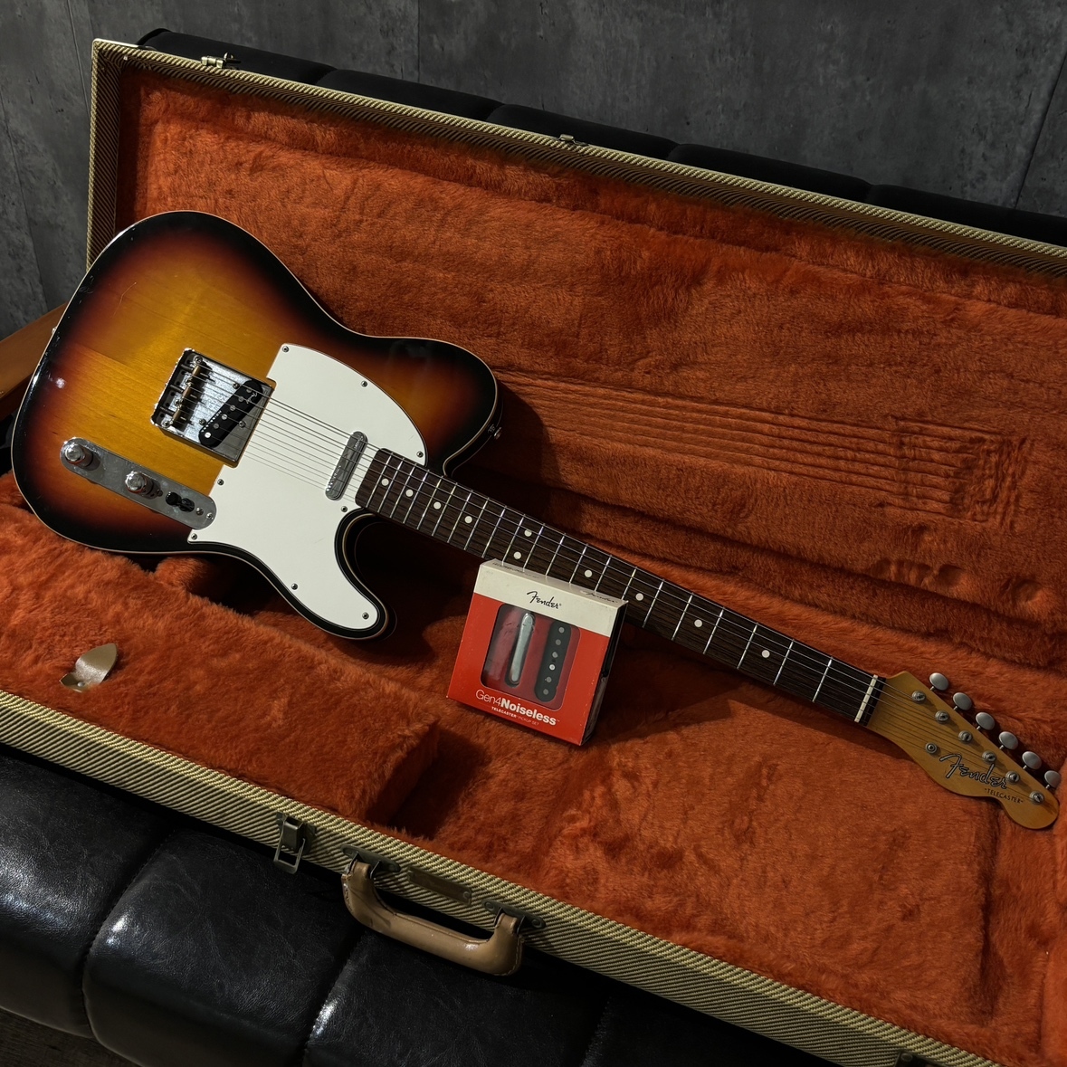 ART エレキギター　vintage テレキャスター Squier by Fender FSR Paranormal Offset Telecaster SH Dakota