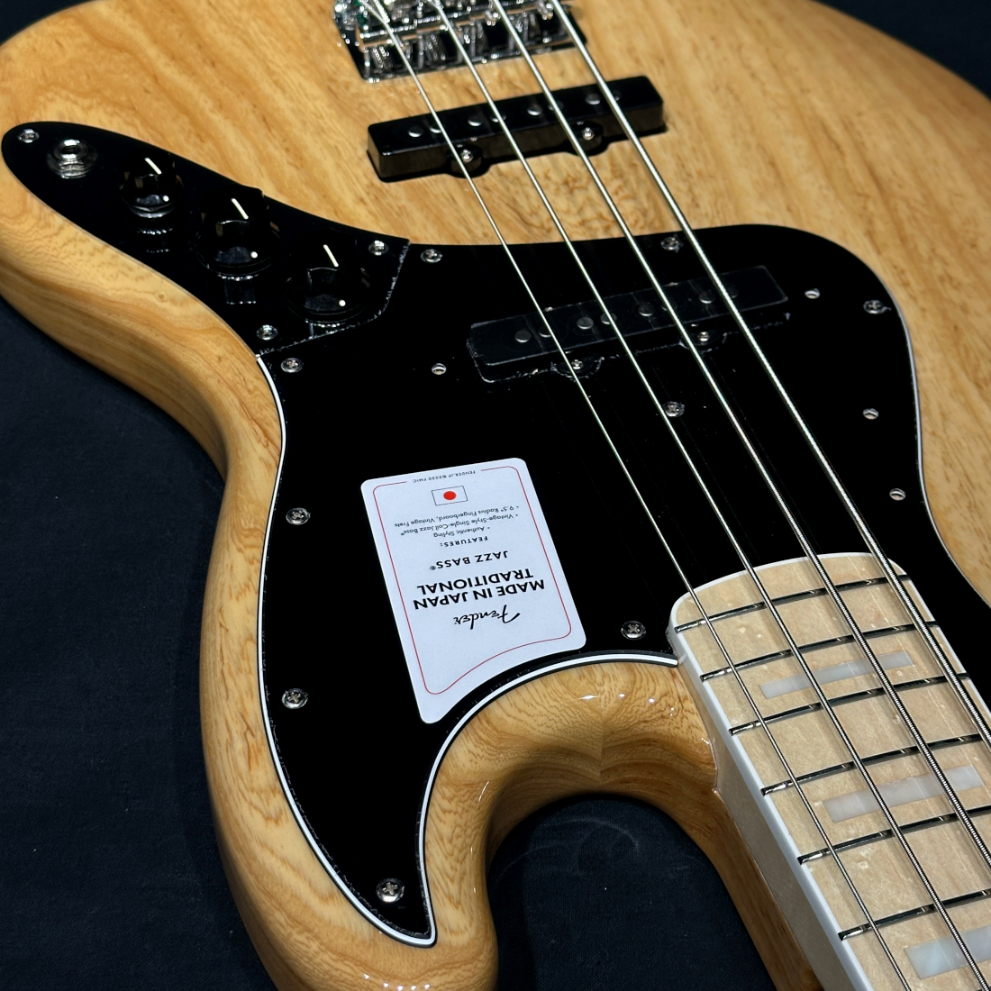 Fender Made in Japan Traditional II 70s JazzBass MN NAT（新品）【楽器検索デジマート】