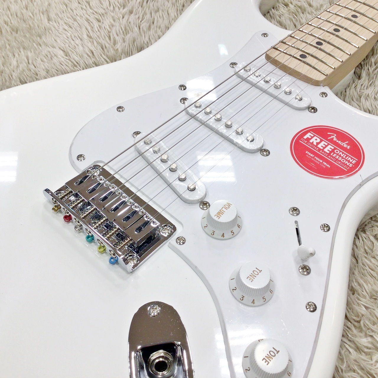 Squier by Fender Sonic Stratocaster HT MN WPG / AWT（新品）【楽器検索デジマート】