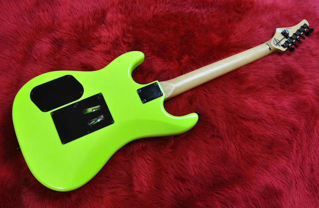 KRAMER Pacer Classic Fluorescent Green（中古）【楽器検索デジマート】