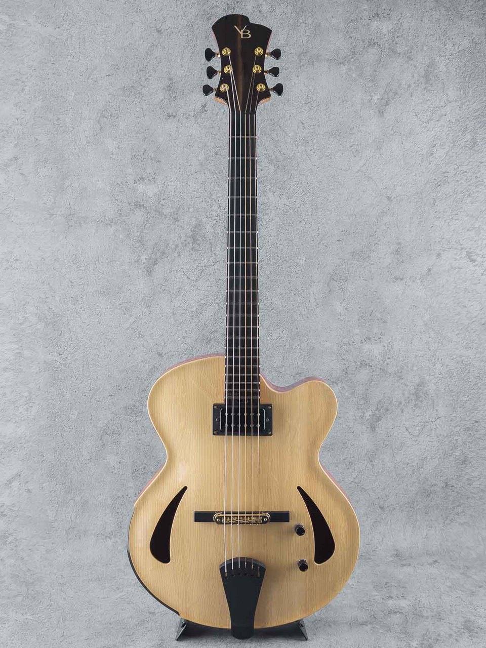 Victor Baker Guitars Model 15 Archtop Custom Bubinga Back Natural