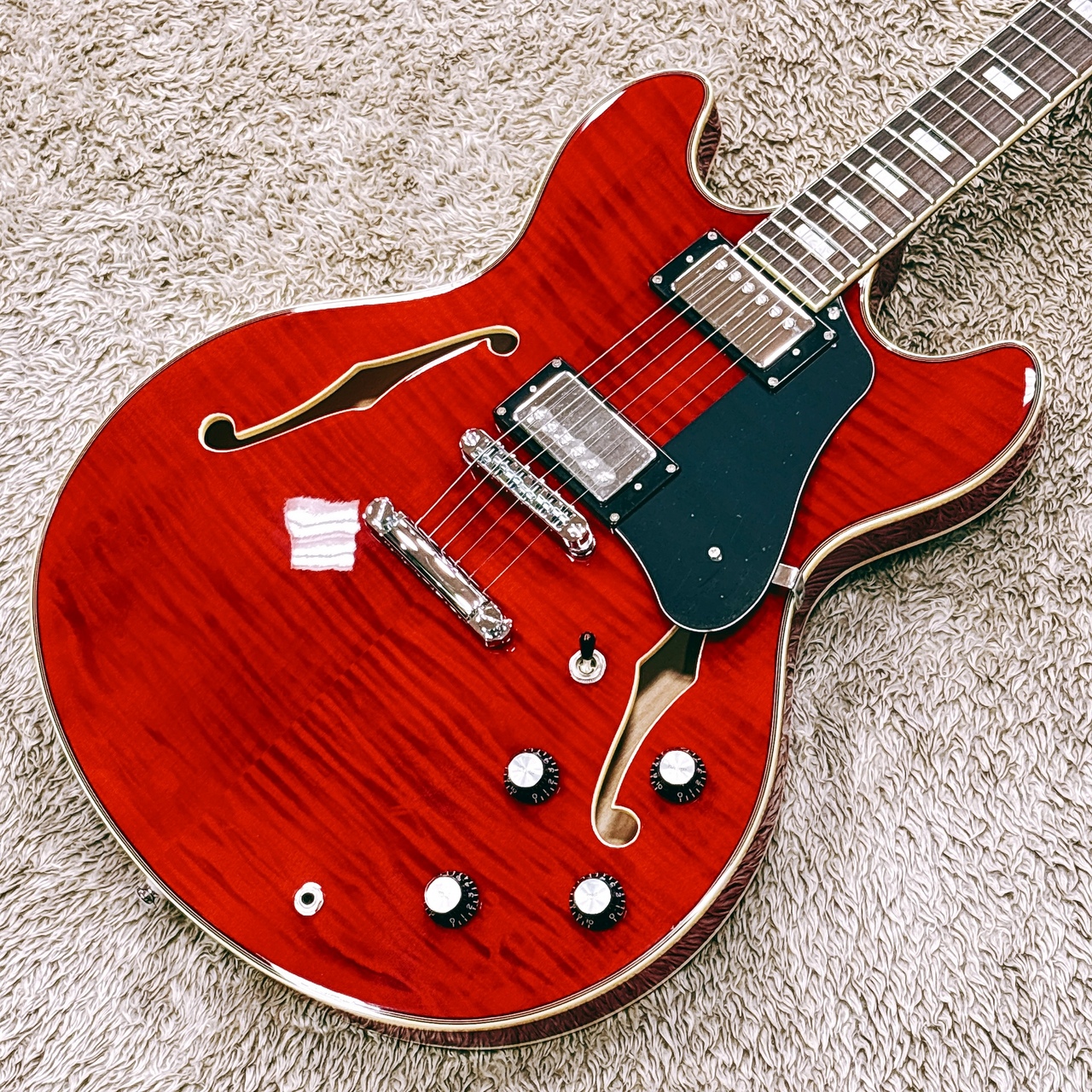 SIRE H7 セミアコ Amazon | Sire Larry Carlton H7 VS サイアー ラリーカールトン