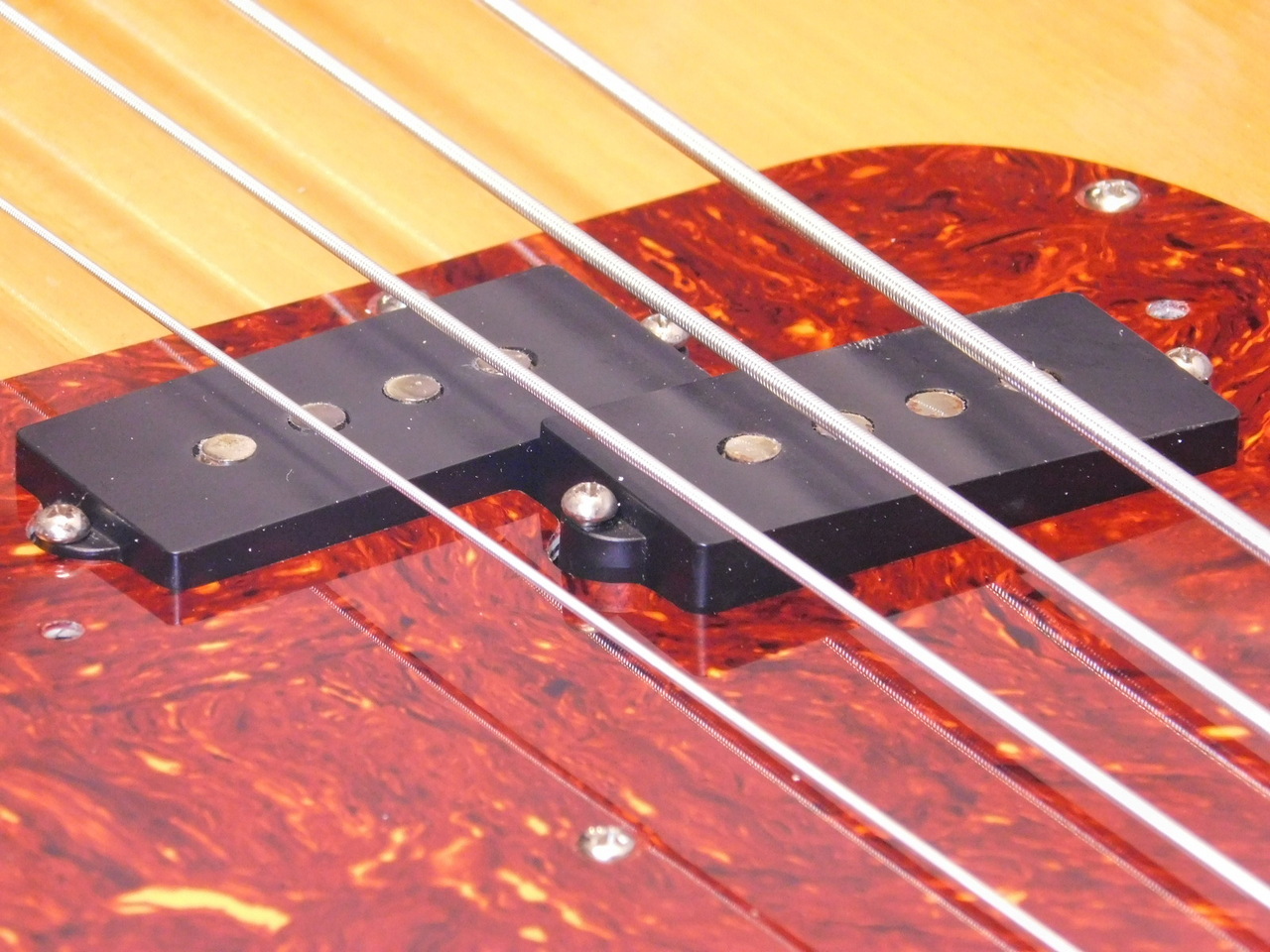 Fender Precision Bass '80（ビンテージ）【楽器検索デジマート】