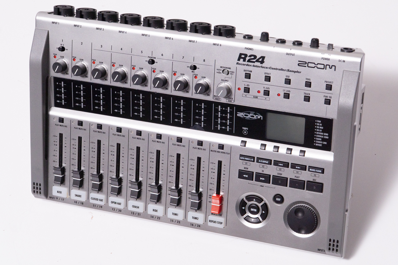 ZOOM R24 マルチトラックレコーダー【GIB横浜】（中古/送料無料