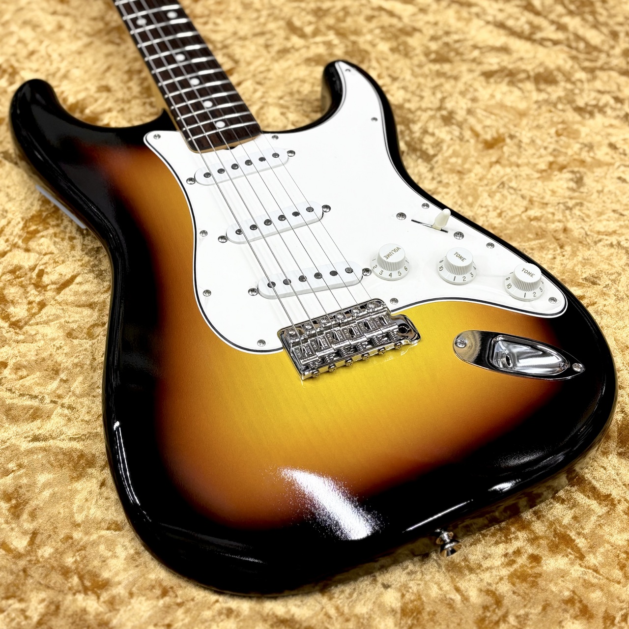 Vanzandt STV-R2 Custom ~63 3-Tone Sunburst~ #10195 ≒3.54kg（新品