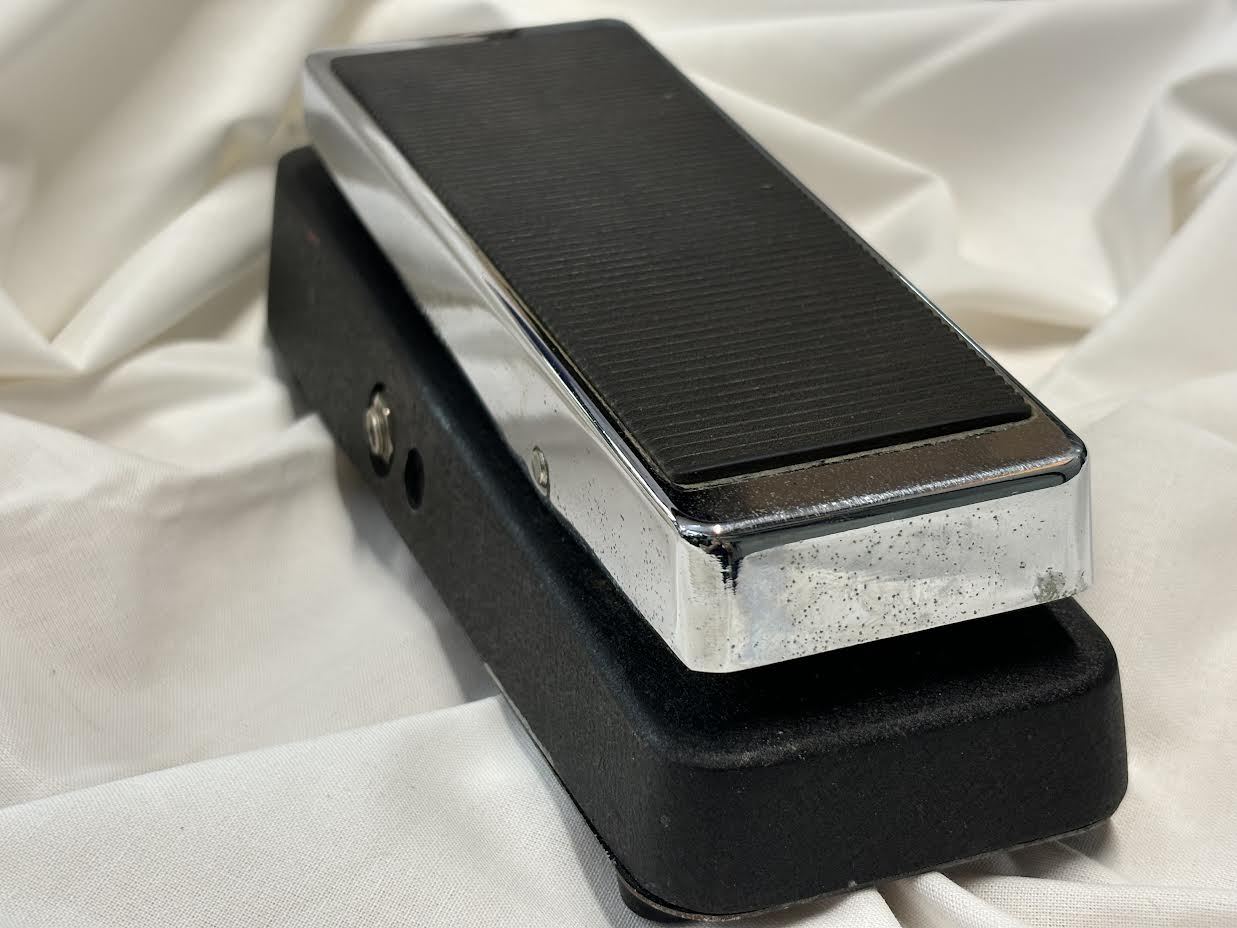 RMC10 ワウペダル wah real mccoy custom Amazon.com: Real McCoy Custom RMC10 Wah Pedal w/ 2 Cables