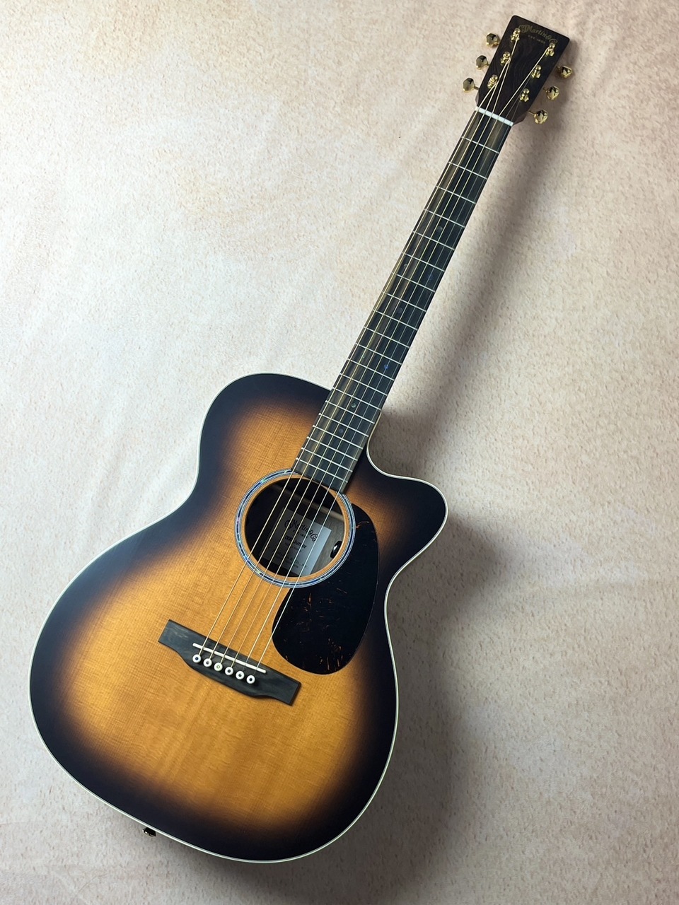 Martin 【NEW】000C Jr E Walnut Burst #3052375【無金利キャンペーン