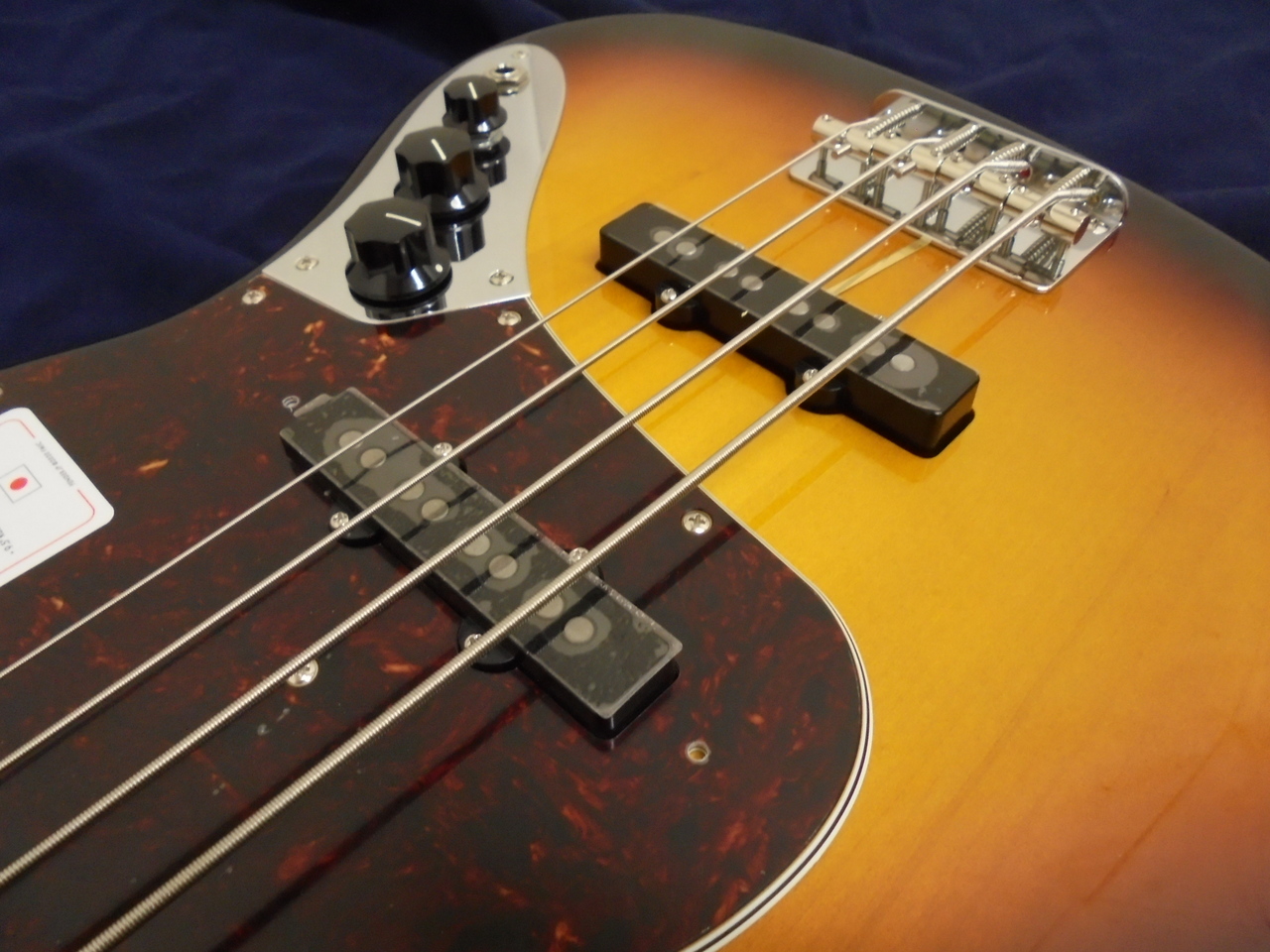 Fender Made in Japan Traditional II 60s Jazz Bass RW 3TS （新品）【楽器検索デジマート】