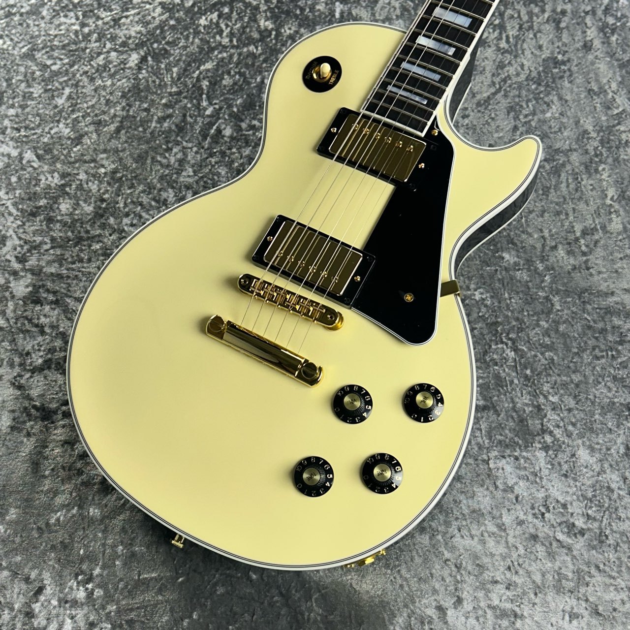 美品！　限定 200本 貴重 ジョンバイロン パター プレイボール ベースボール Gibson 【待望の復活】Les Paul Custom 70s Butter Cream S/N