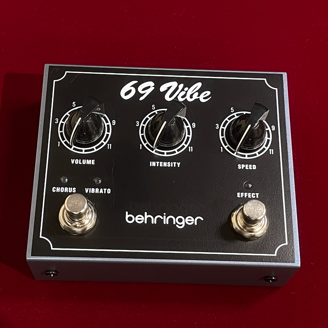 Behringer | Product | 69 VIBE