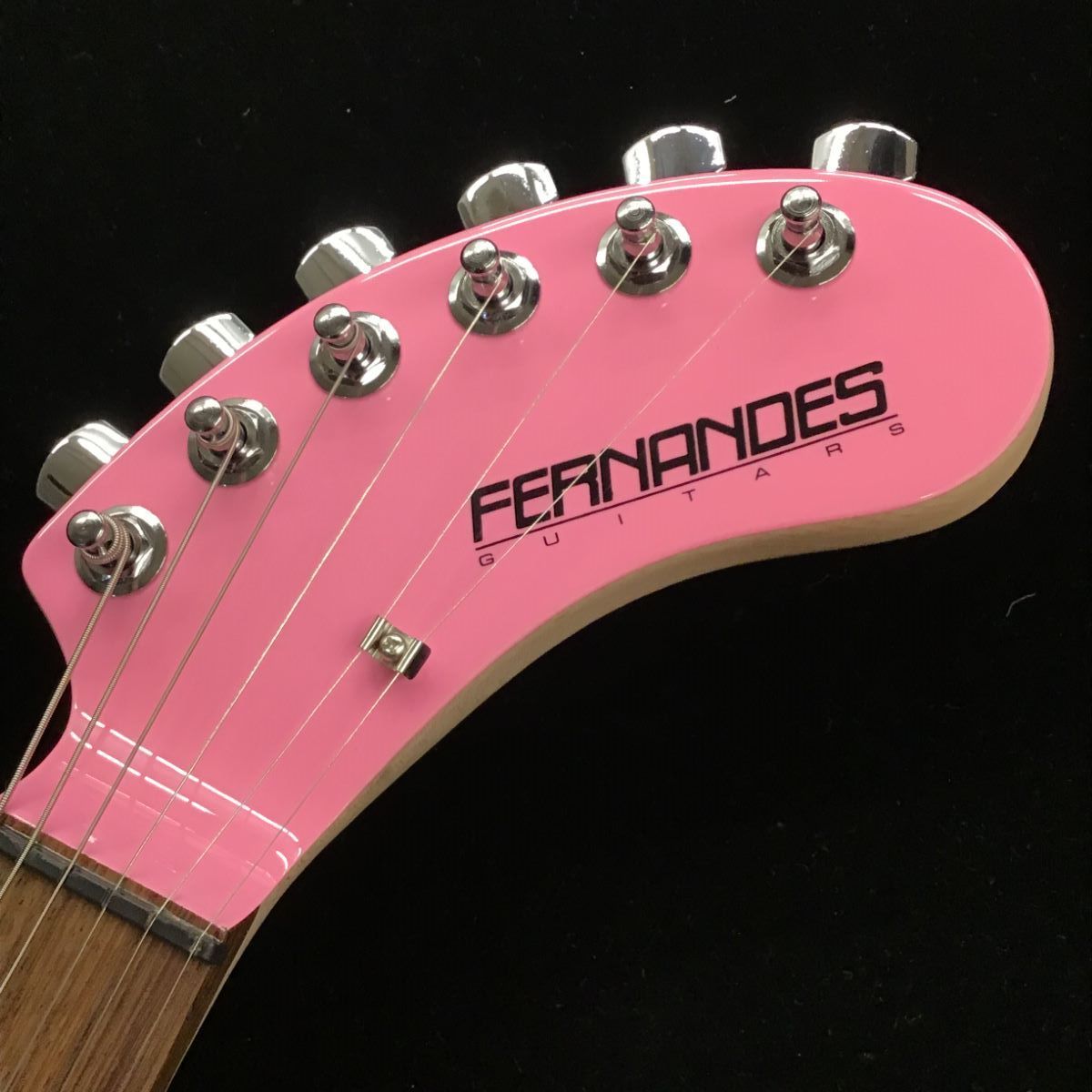 FERNANDES ZO-3 PK スピーカー内蔵ミニエレキギター ピンク ソフト