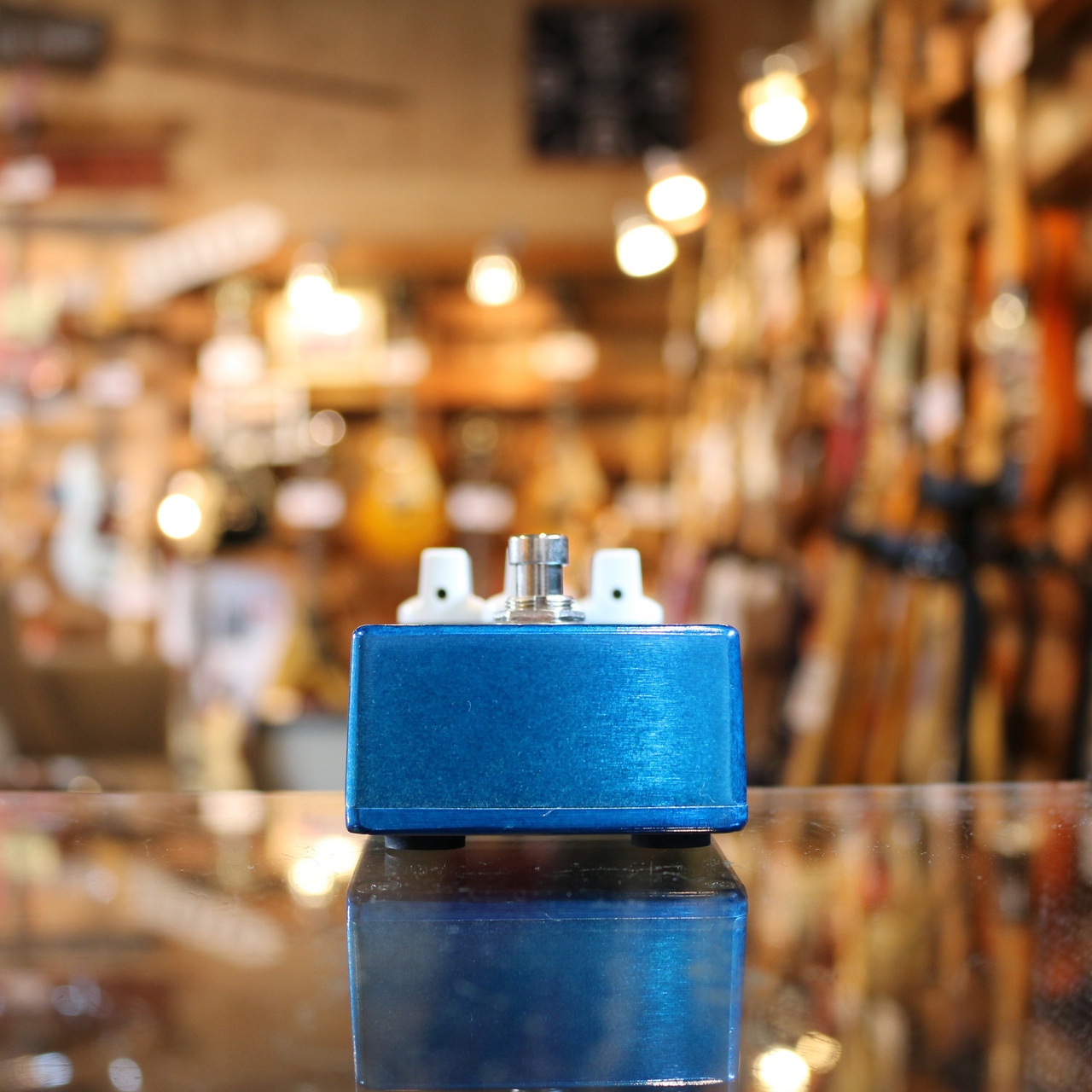MAD PROFESSOR ELECTRIC BLUE CHORUS(中古/送料無料)【楽器 MAD PROFESSOR ELECTRIC BLUE CHORUS(中古/送料無料)【楽器