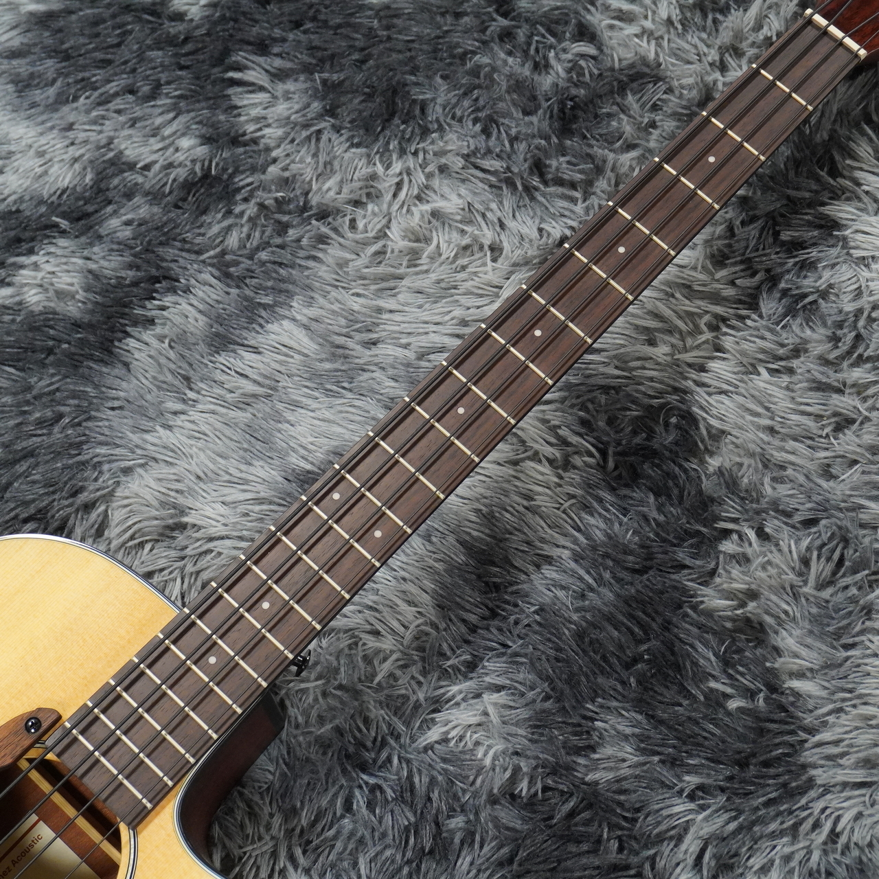 Ibanez AEGB30E-NTS (Natural High Gloss Top, Satin back and sides