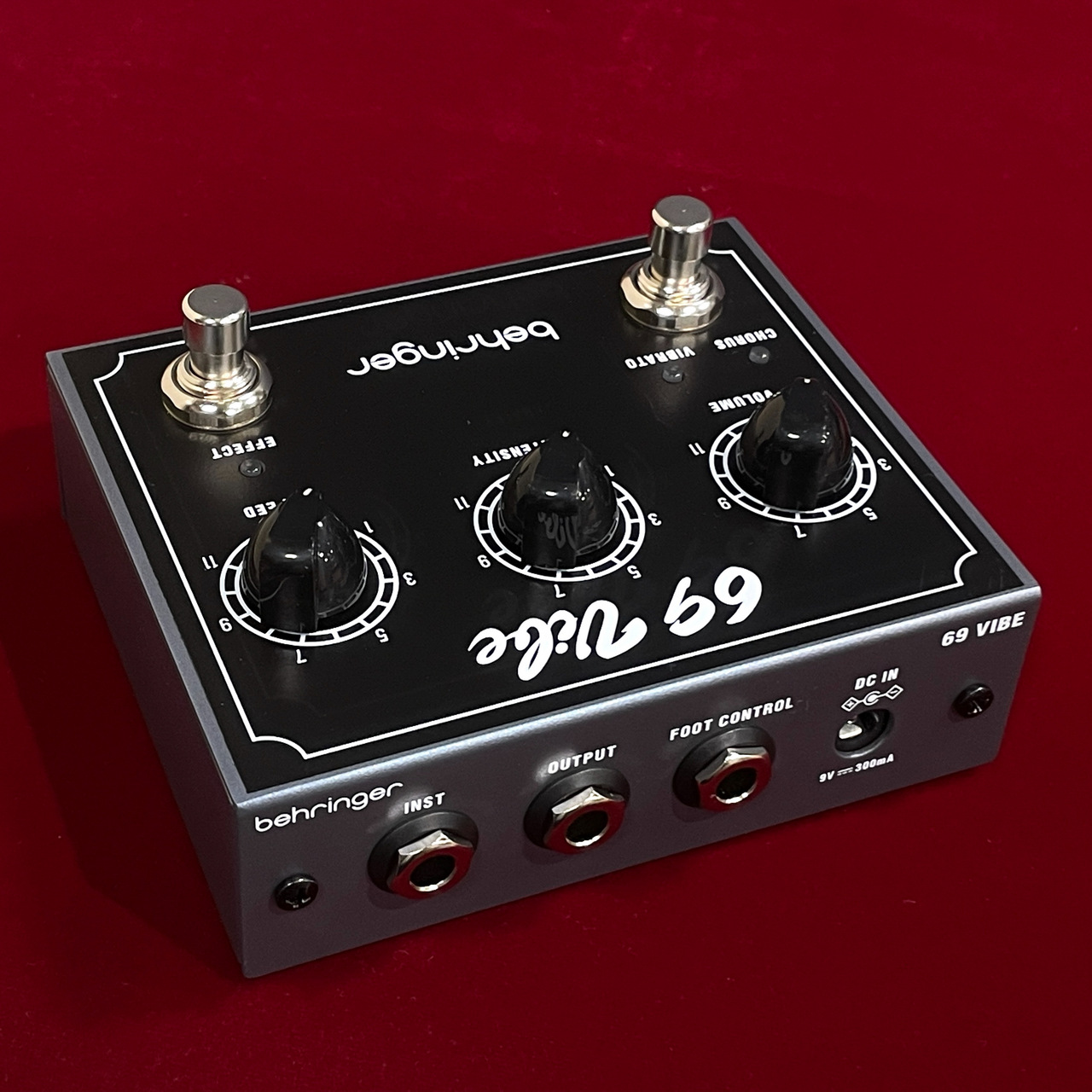 BEHRINGER 69 VIBE Vibeペダル ベリンガー 【 セブンパーク天美