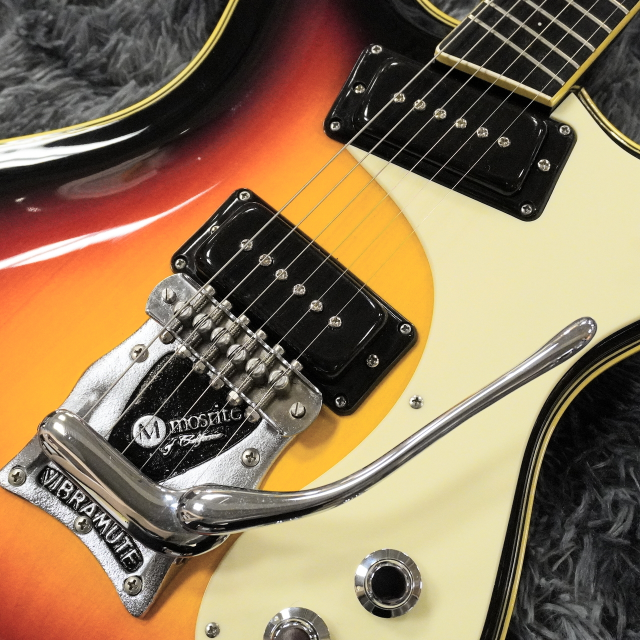 Mosrite The Ventures Model Mark-I V-63 Reissue / 3 Tone Sunburst