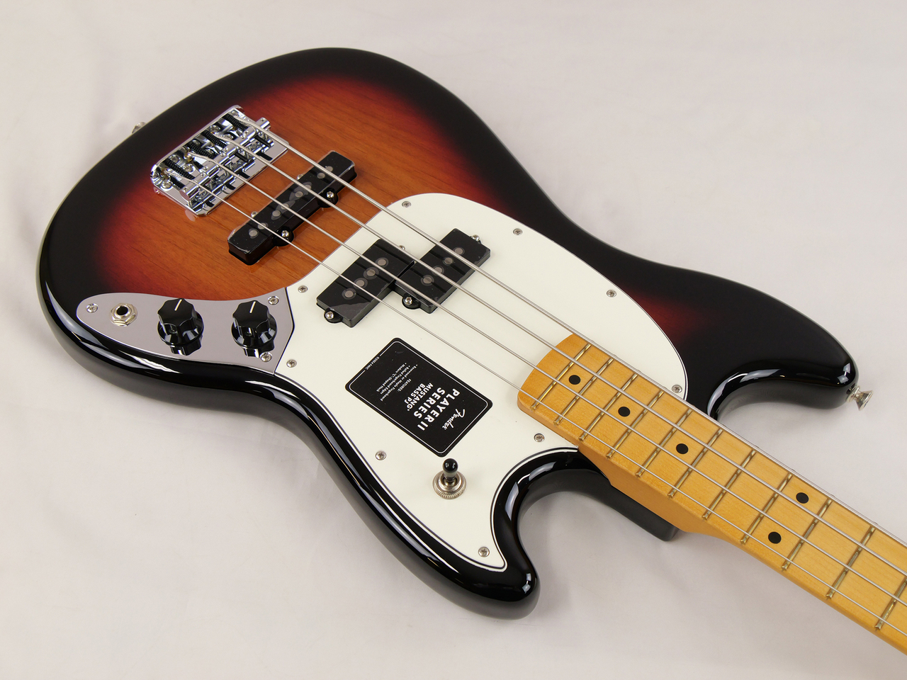 Fender Player II Mustang Bass PJ (3-Color Sunburst)（新品/送料無料