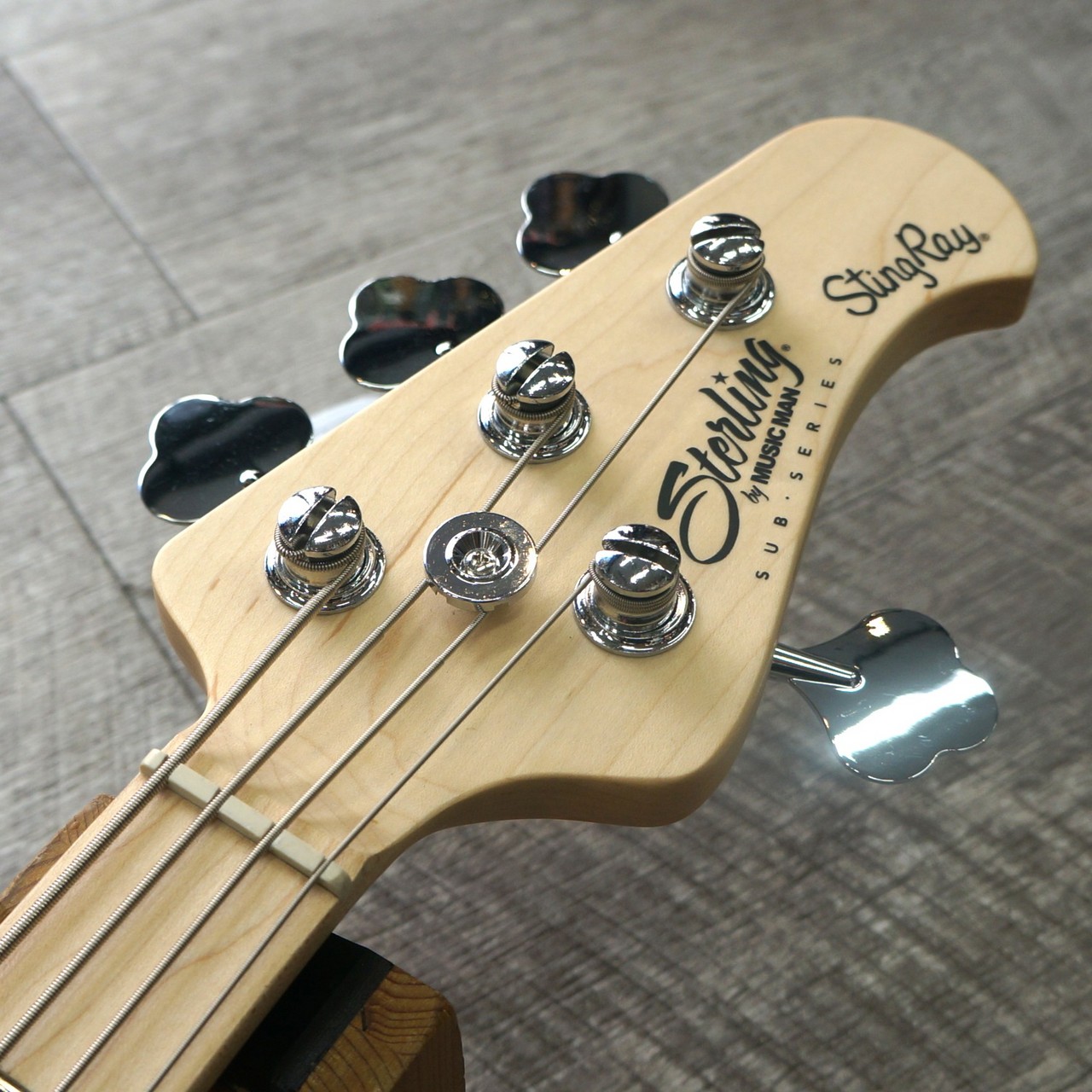 Sterling by MUSIC MAN S.U.B. Series Ray4 HH(Cobra Blue)（新品