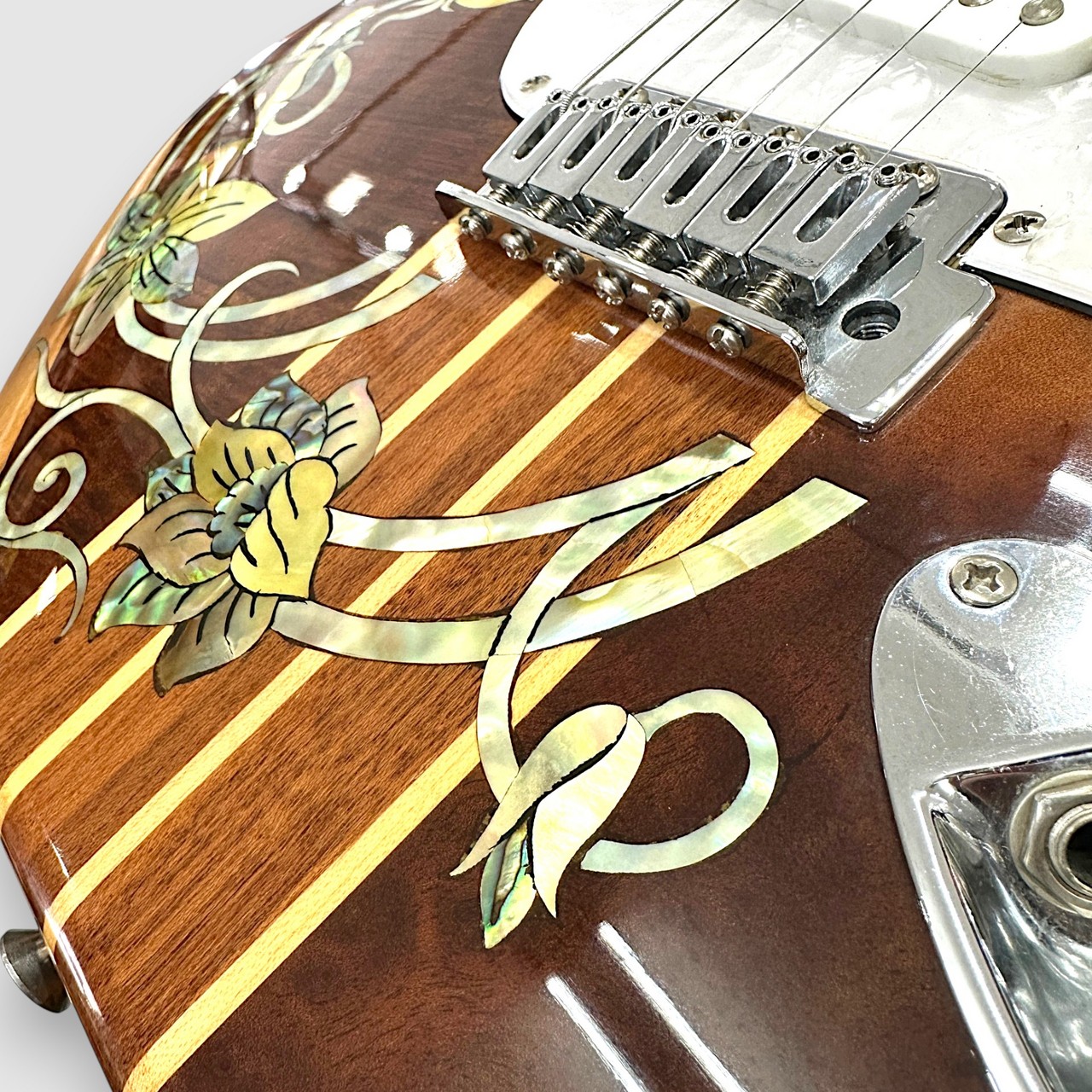 Lueez Guitars サムズ工房 Custom ST Type（中古）【楽器検索デジマート】