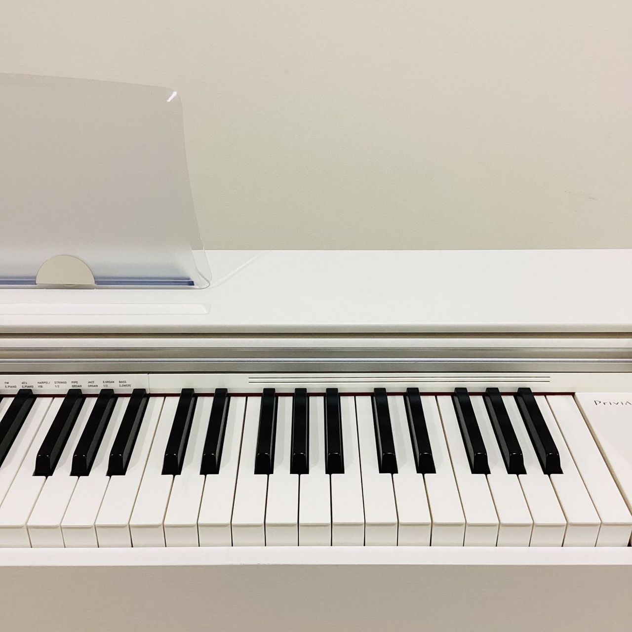 CASIO PX-770 20年製 ホワイト 電子ピアノ はじめてのピアノ”に【CASIO PX-770】はいかがですか？～電子