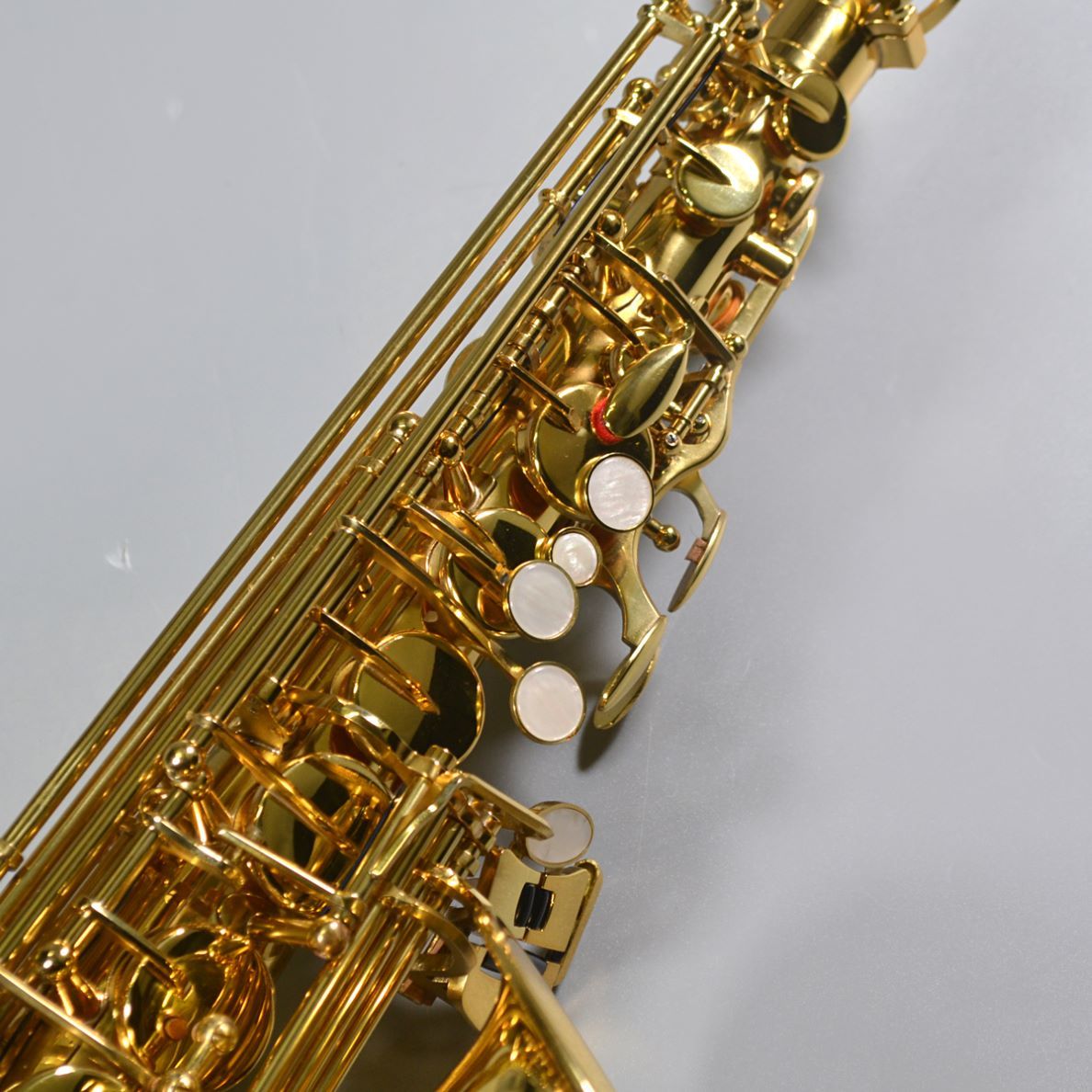 Kaerntner アルトサックス ゴールド 現状品 Kaerntner アルトサックス ゴールド ケース付き 現状品 Kaerntner