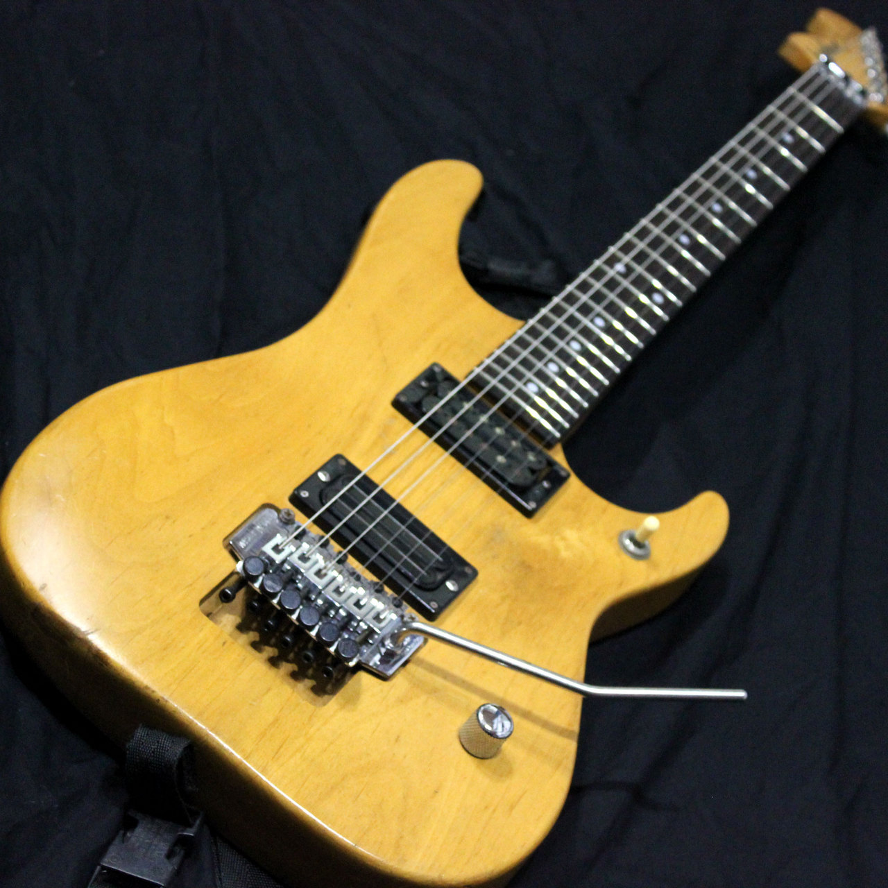 Washburn N1 Nuno Bettencourt 　ヌーノベッテンコート Washburn N1 Nuno Bettencourt Guitar Review - YouTube